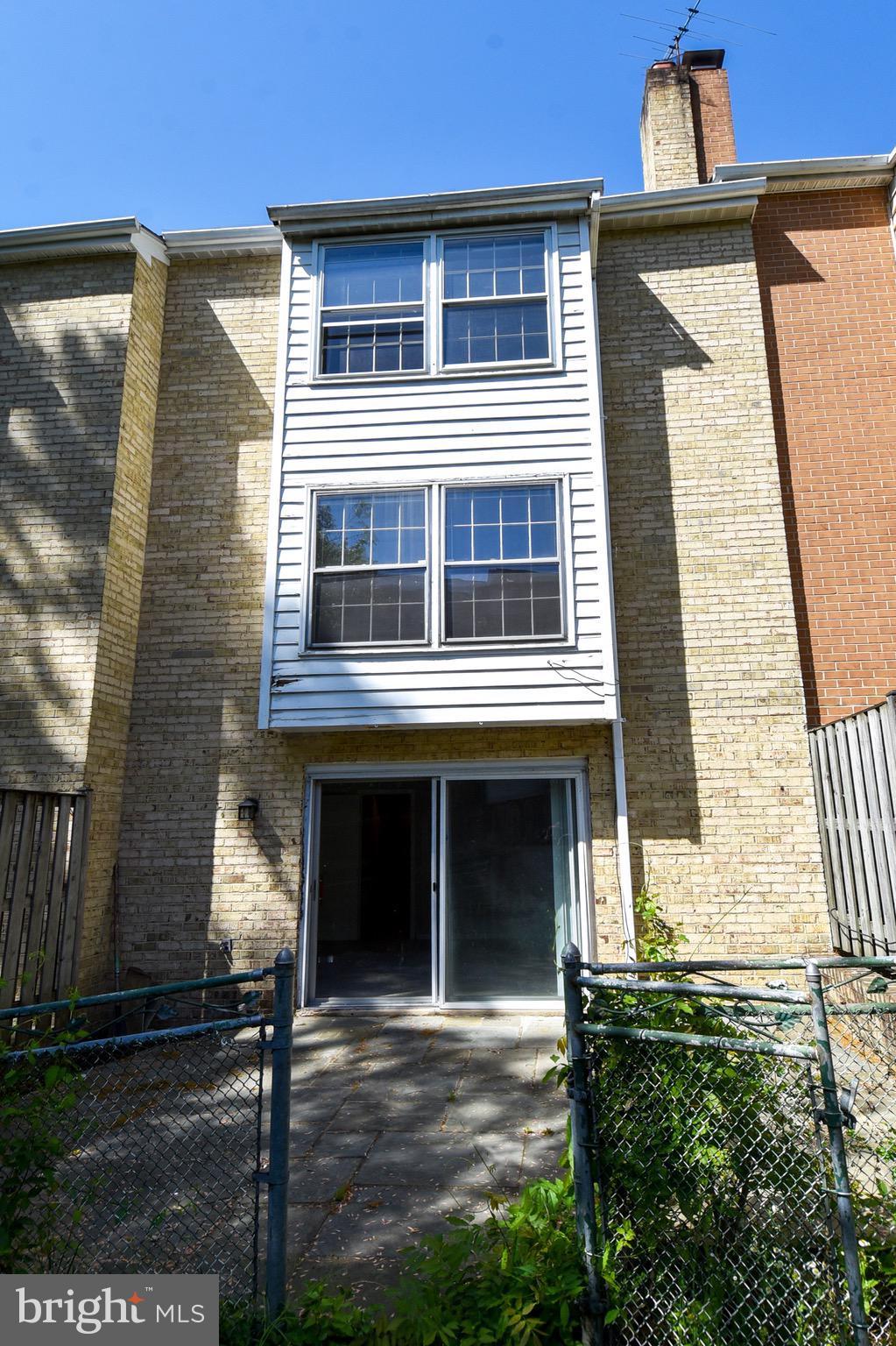 WHEATON TOWNE - Residential