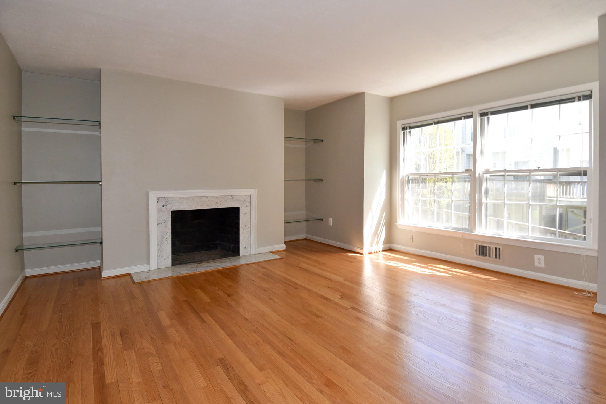 WHEATON TOWNE - Residential