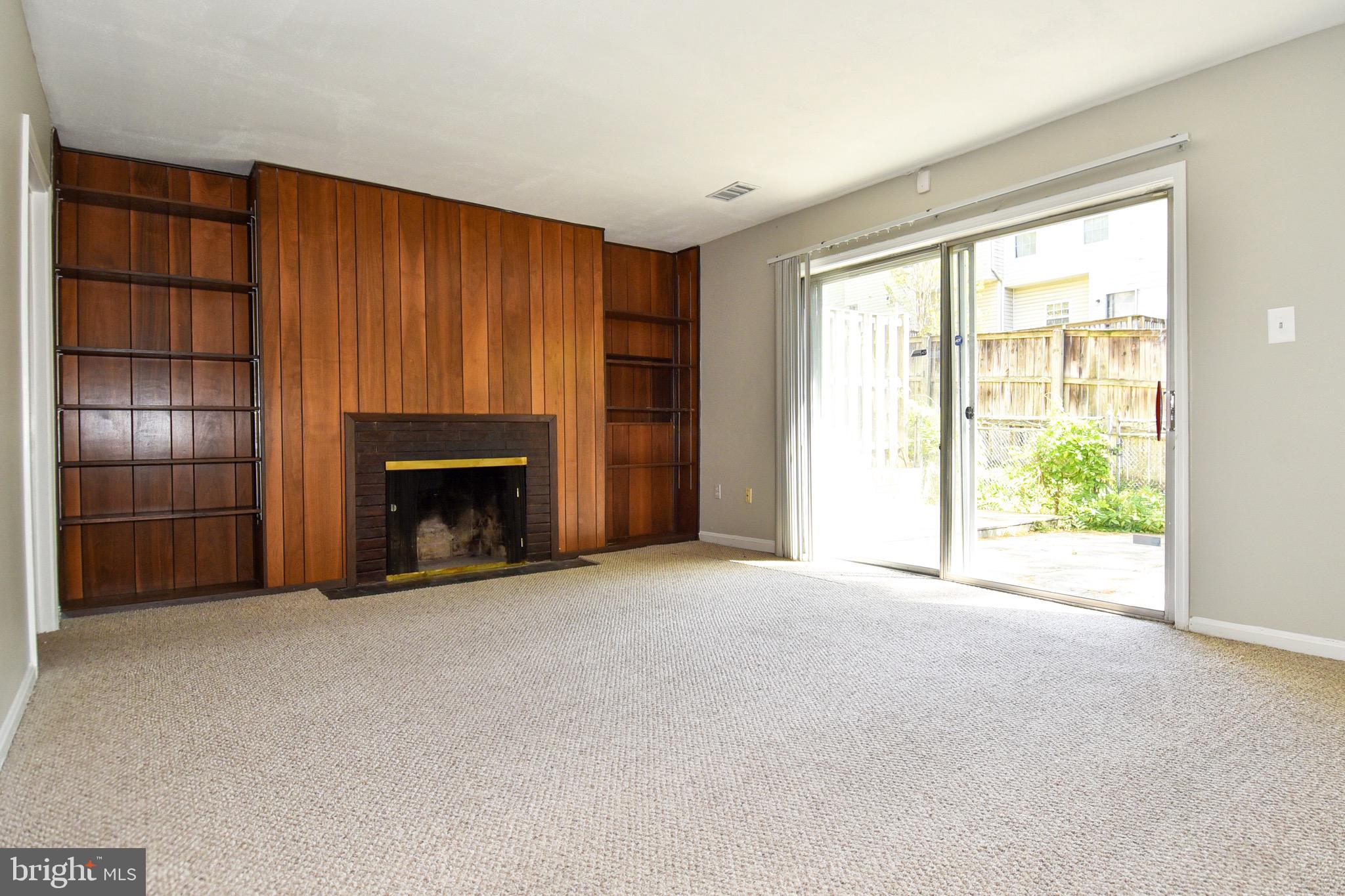 WHEATON TOWNE - Residential