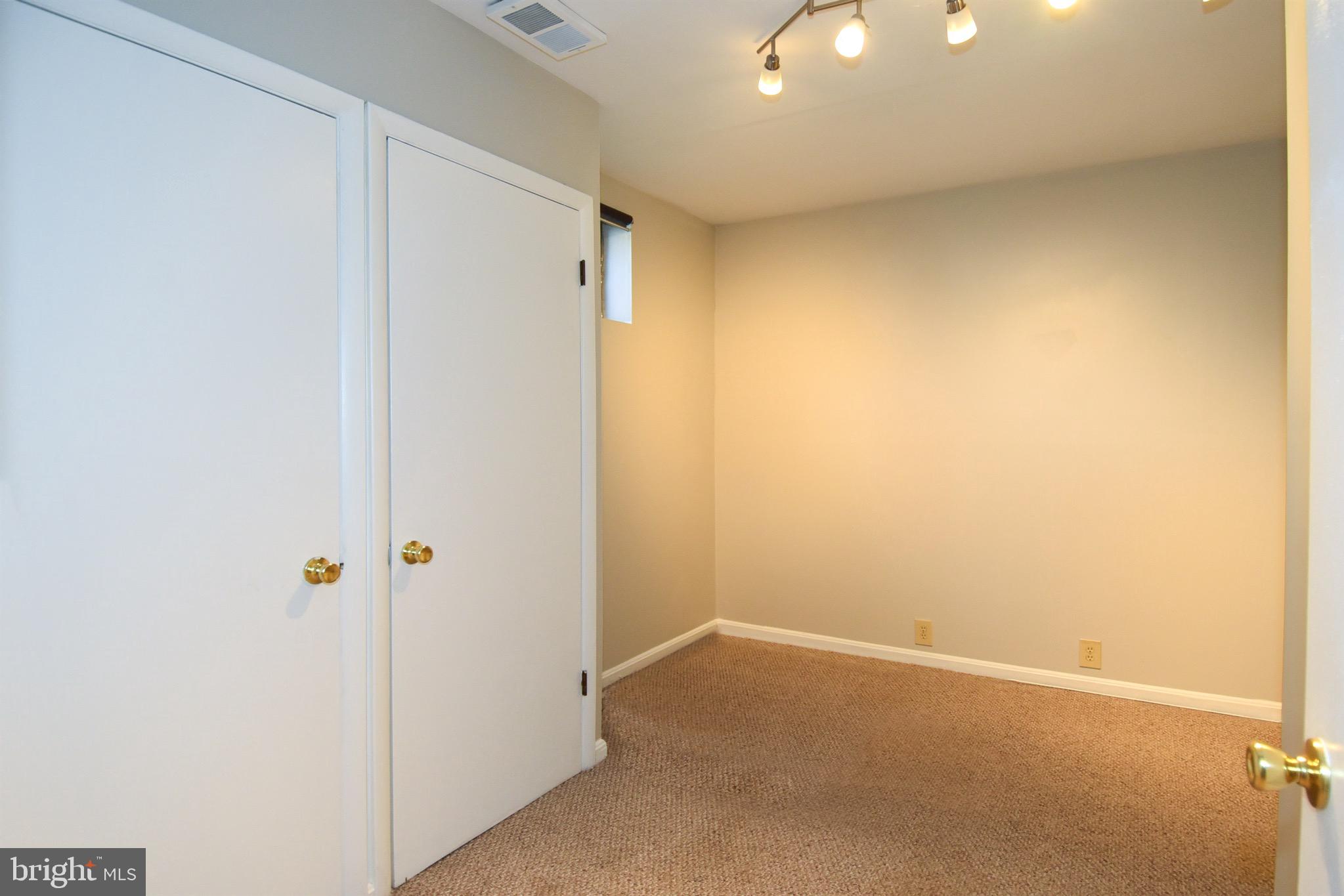 WHEATON TOWNE - Residential