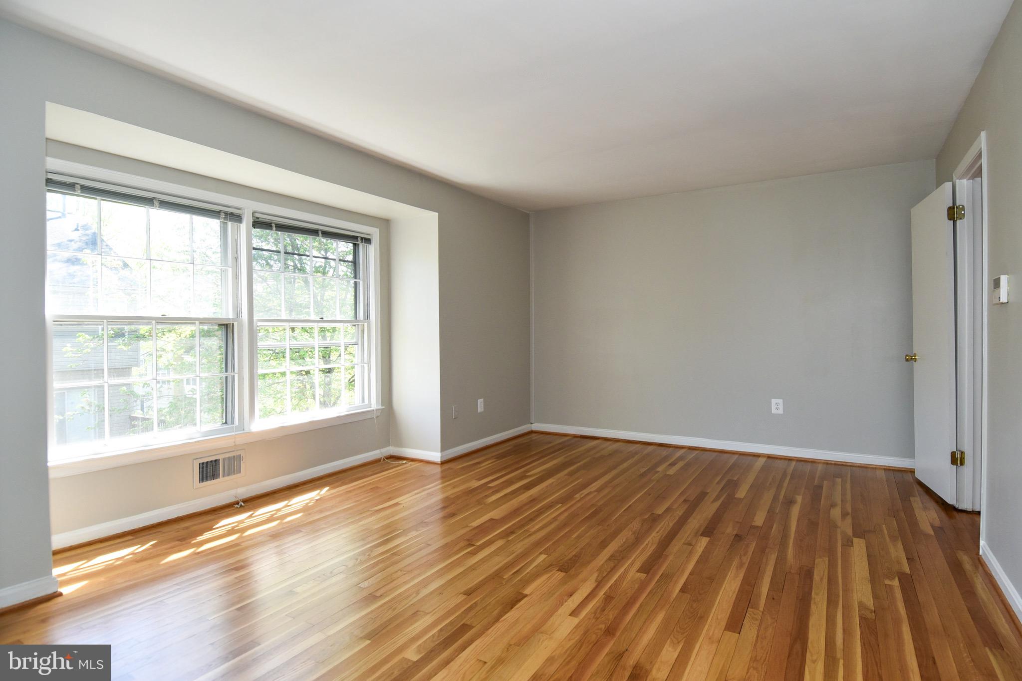 WHEATON TOWNE - Residential