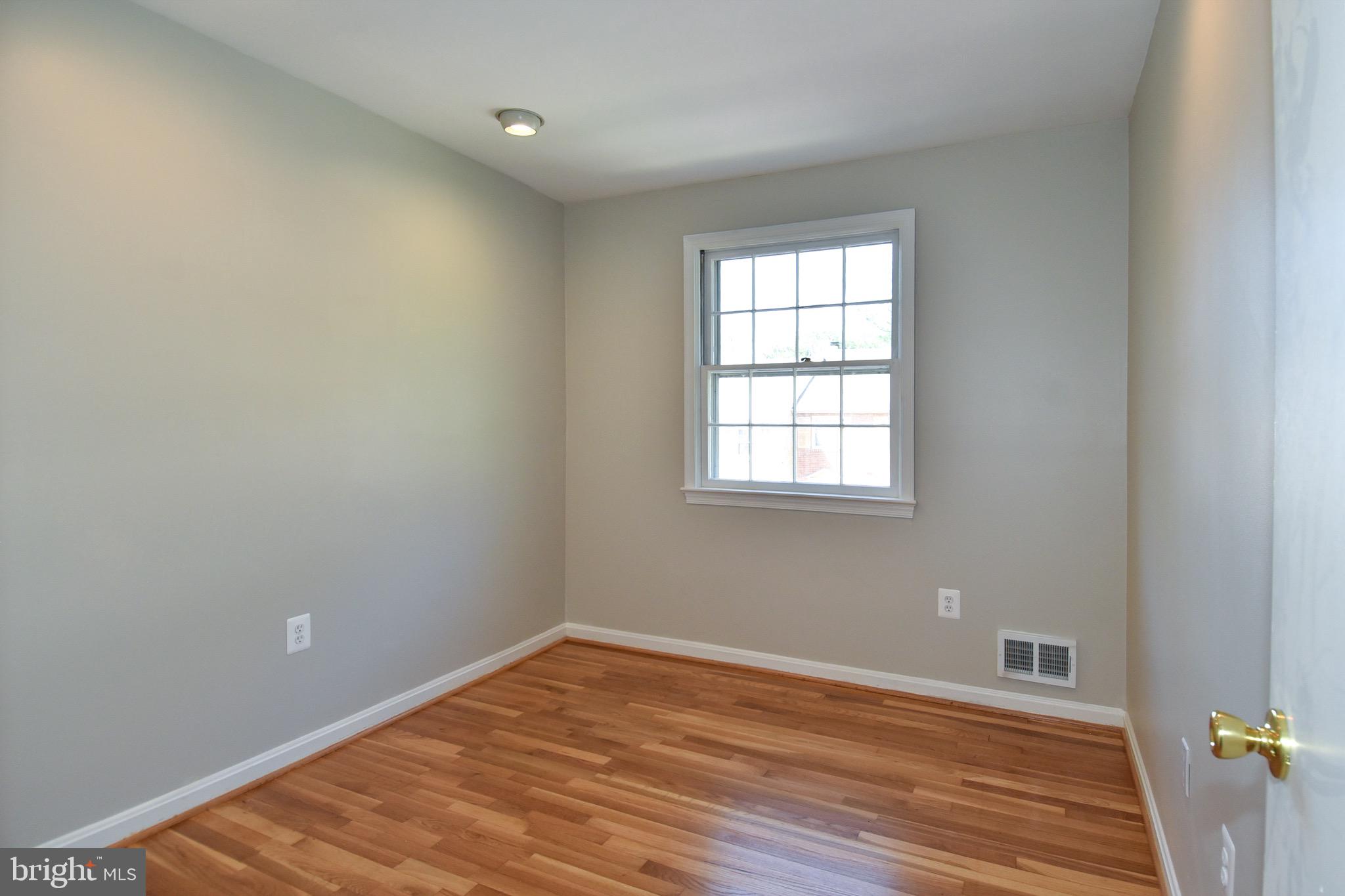 WHEATON TOWNE - Residential