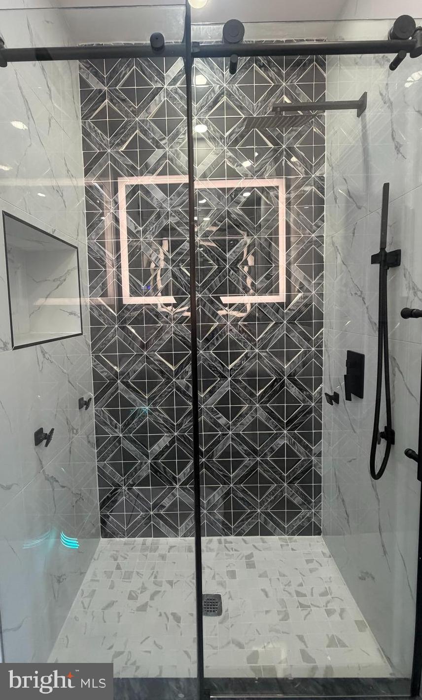 COBBS CREEK - Residential