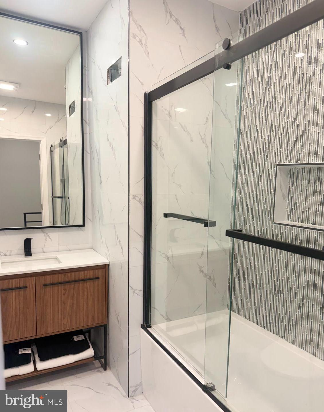 COBBS CREEK - Residential