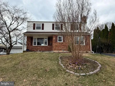 725 Springdell Road, King Of Prussia, PA MLS: PAMC2166028