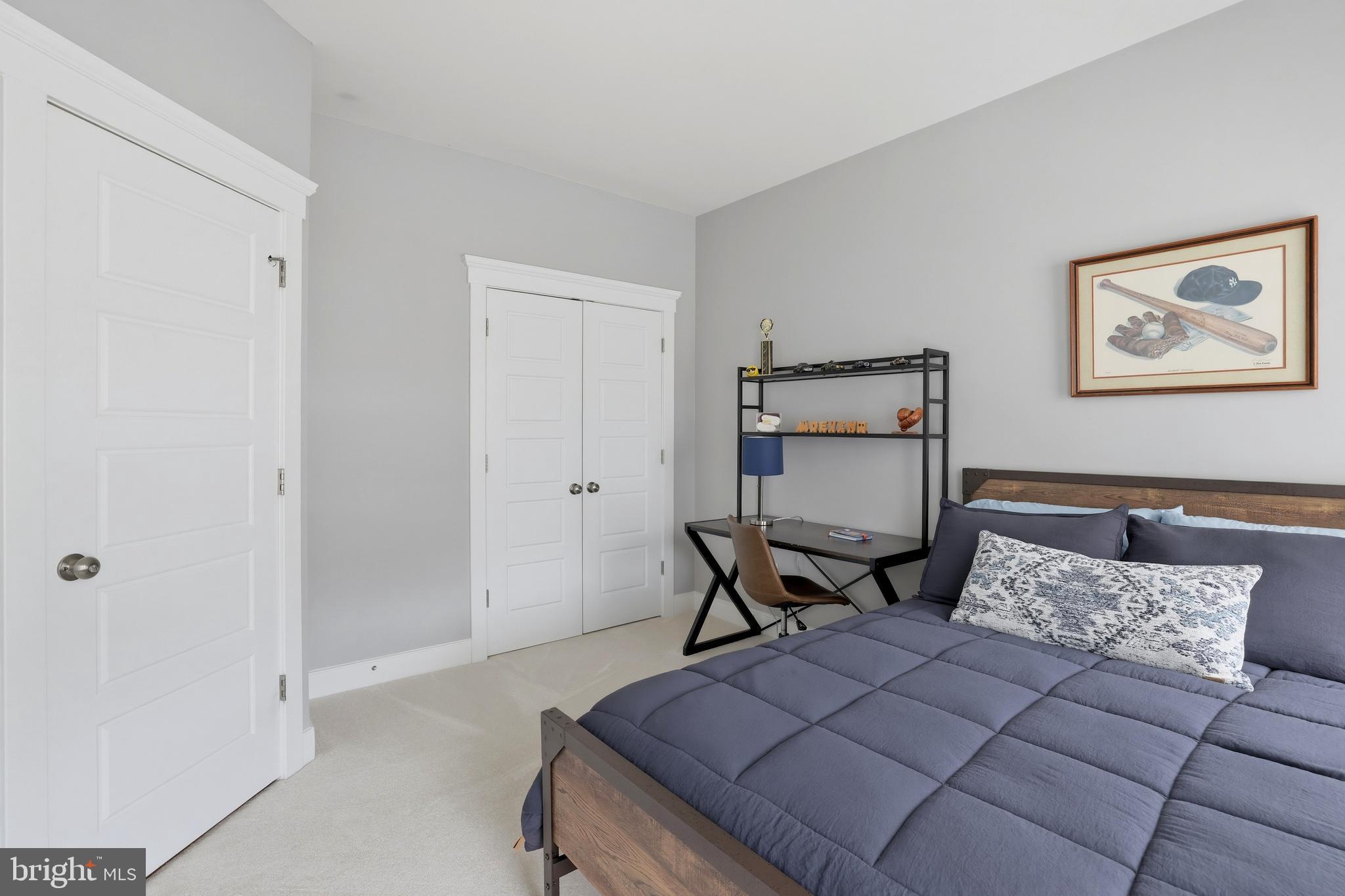 MAYFAIR - Residential