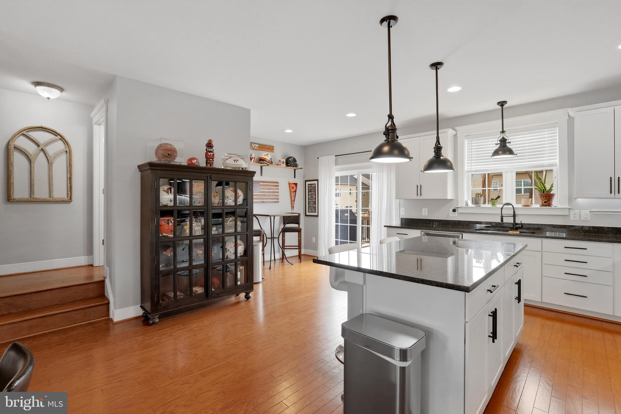 MAYFAIR - Residential