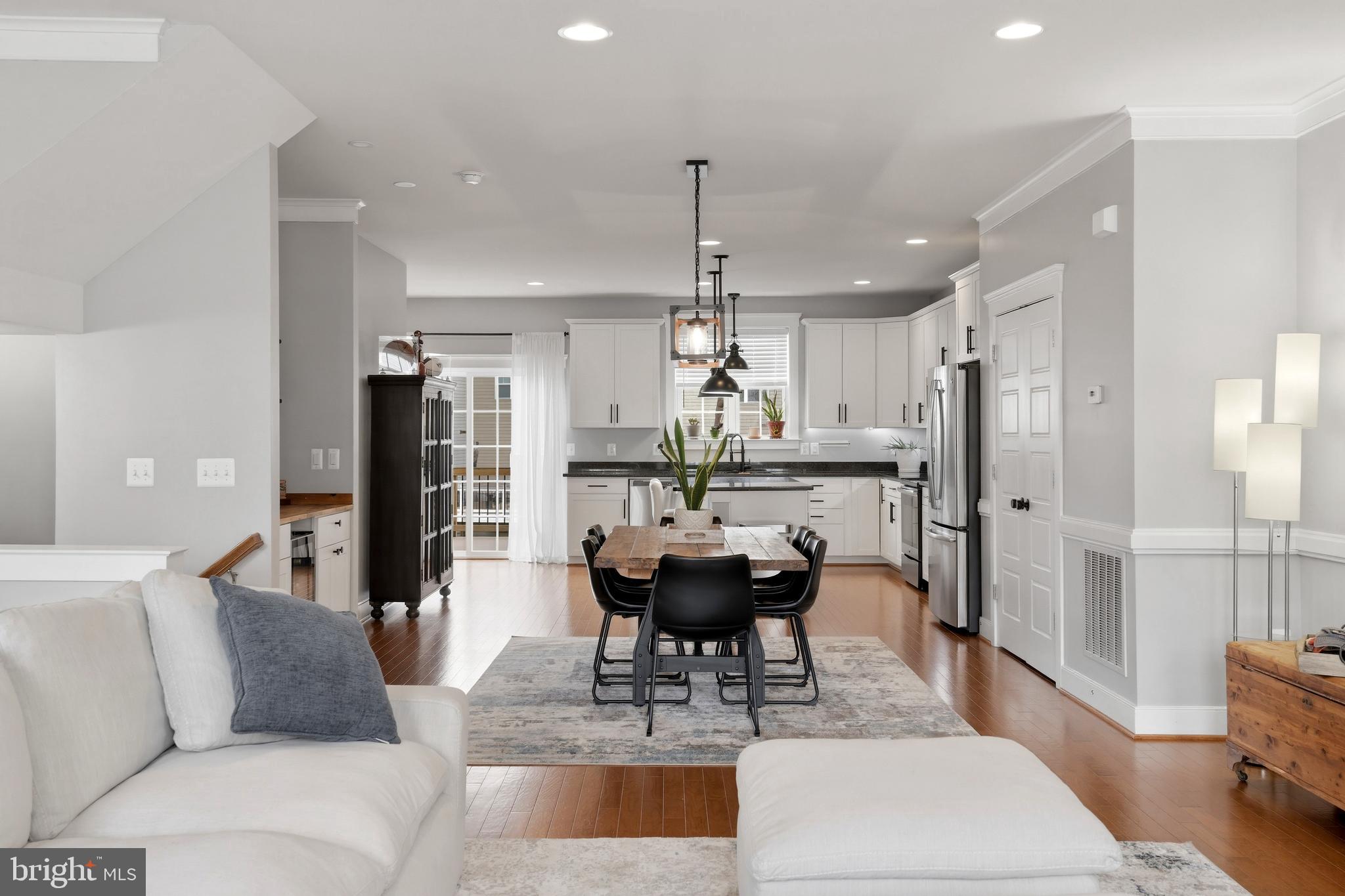 MAYFAIR - Residential