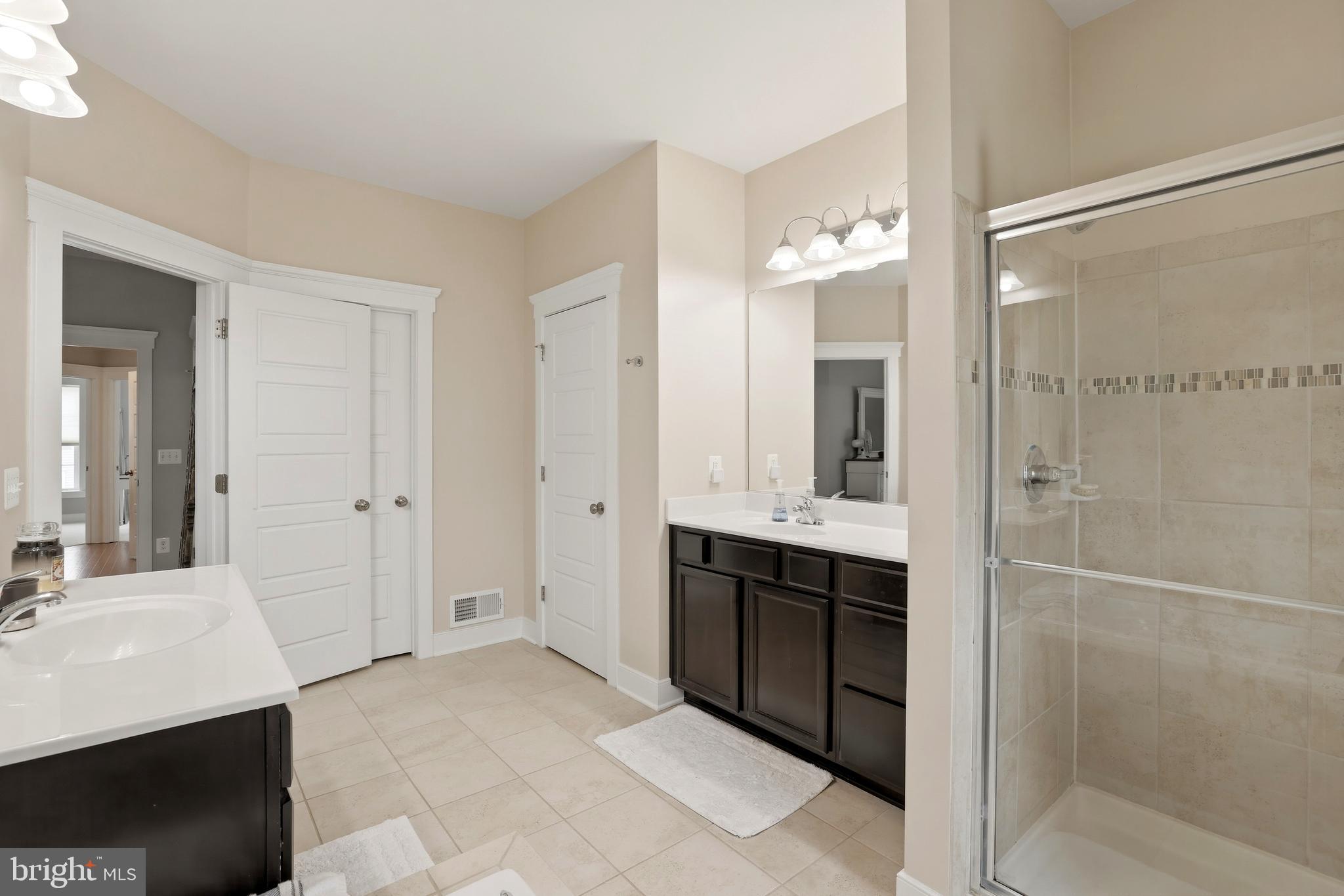 MAYFAIR - Residential