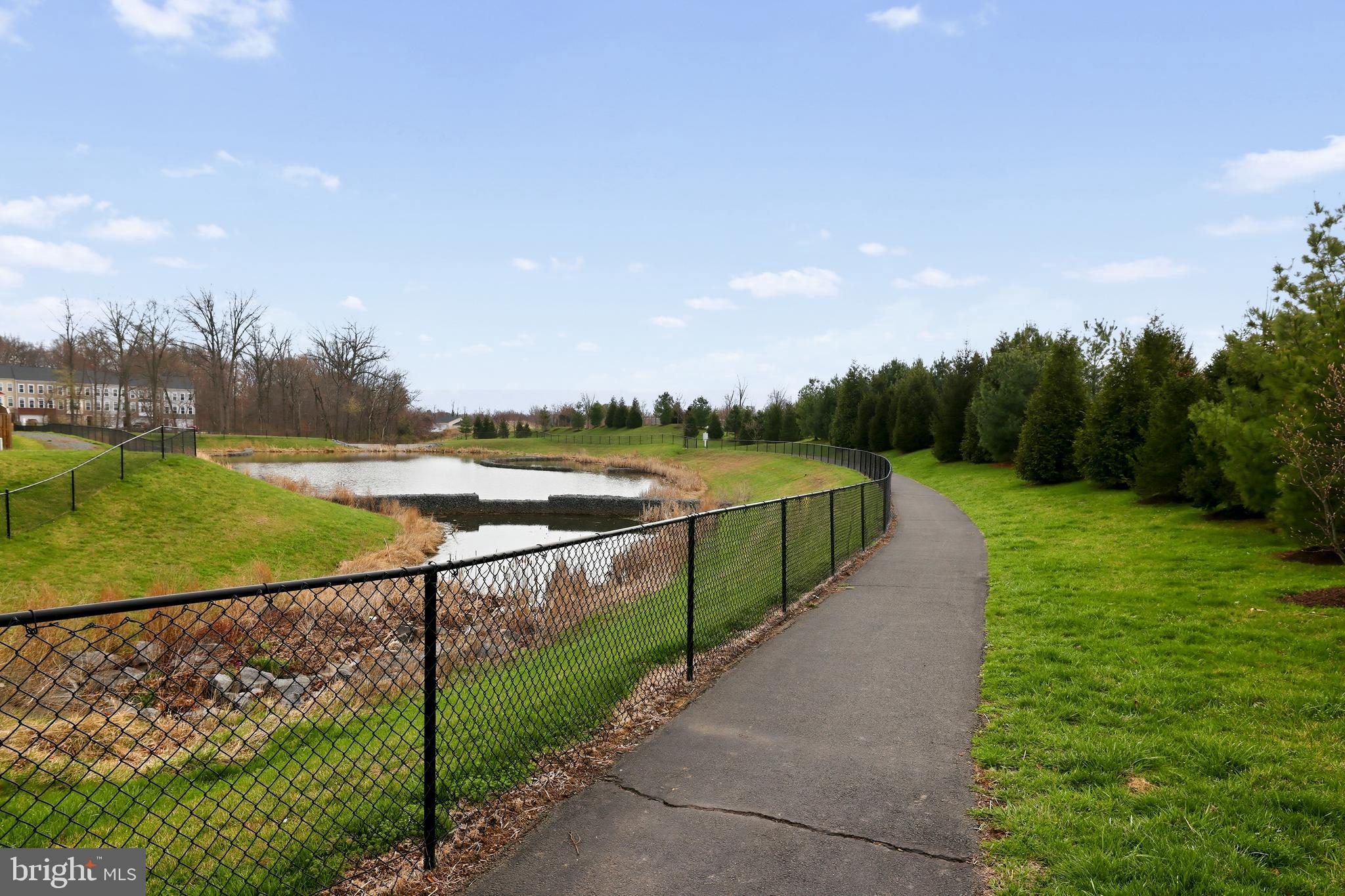 MAYFAIR - Residential