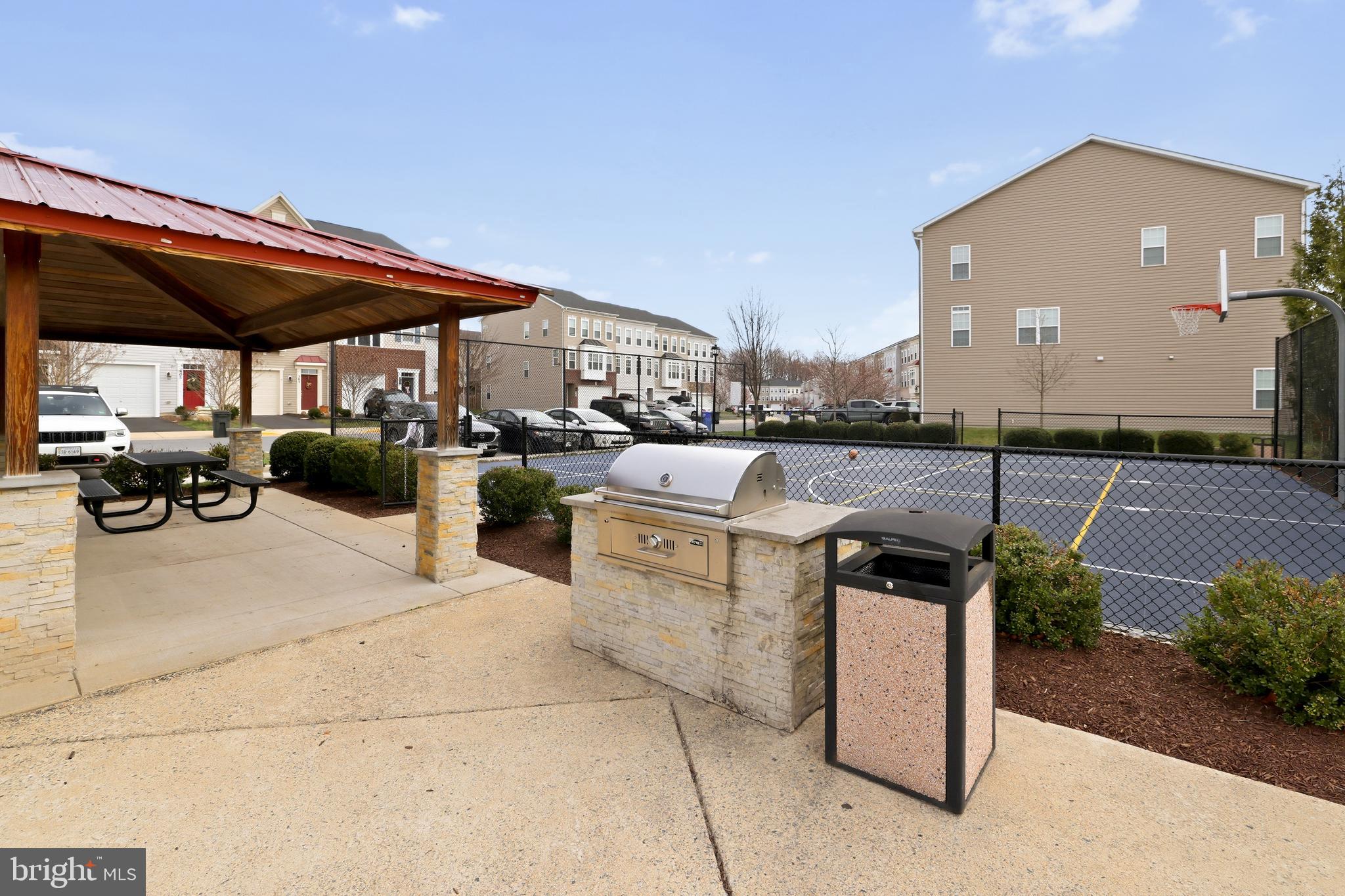 MAYFAIR - Residential