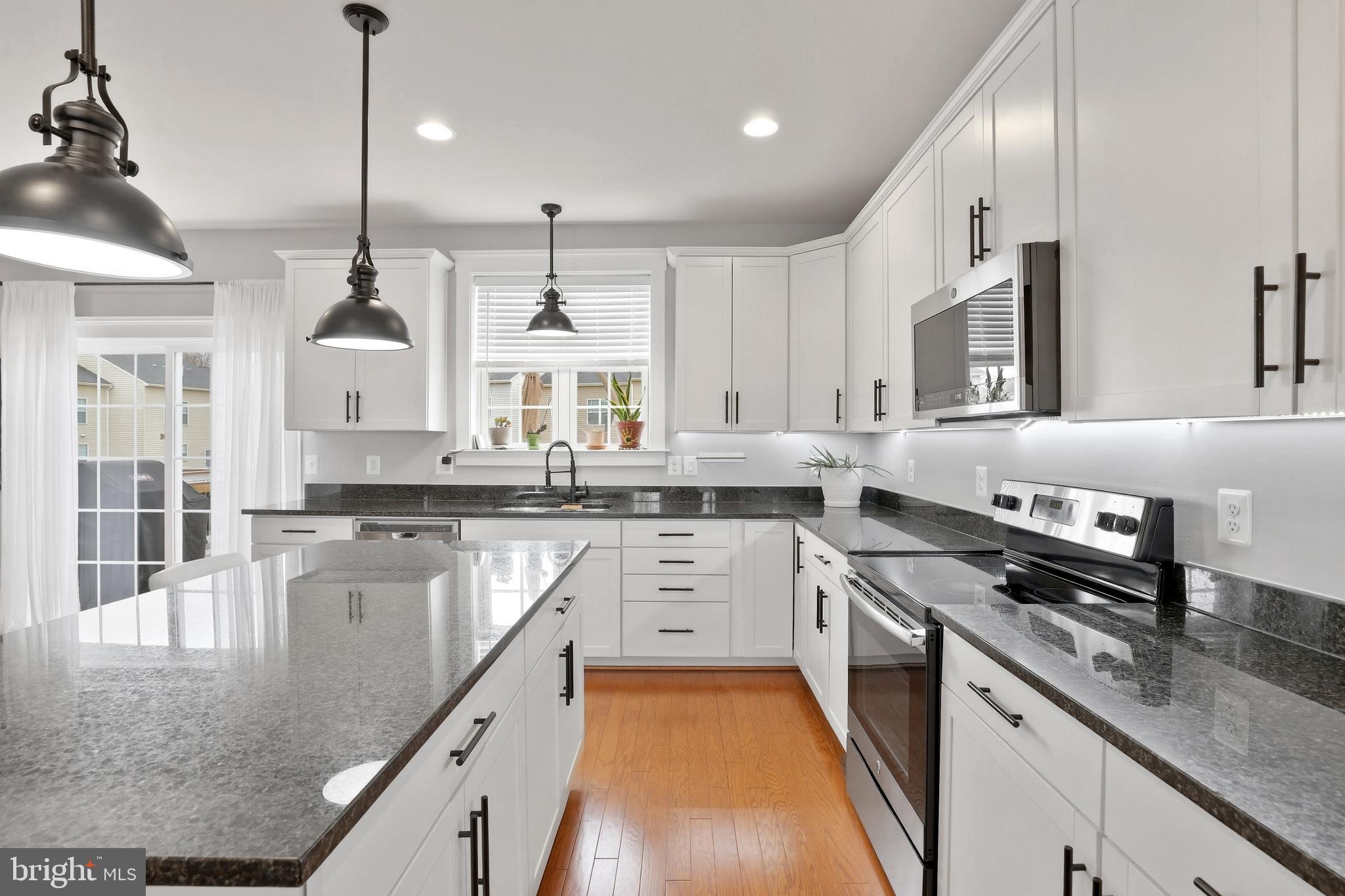 MAYFAIR - Residential