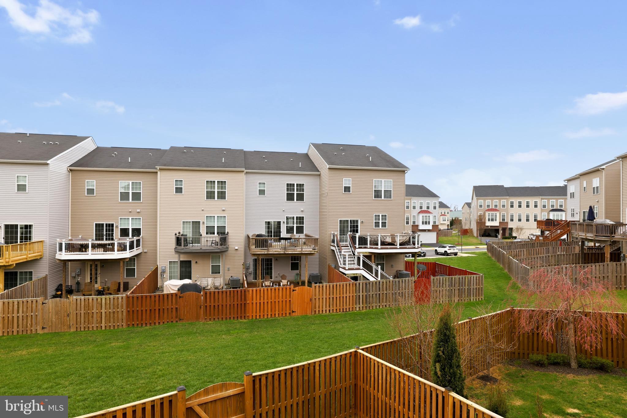 MAYFAIR - Residential