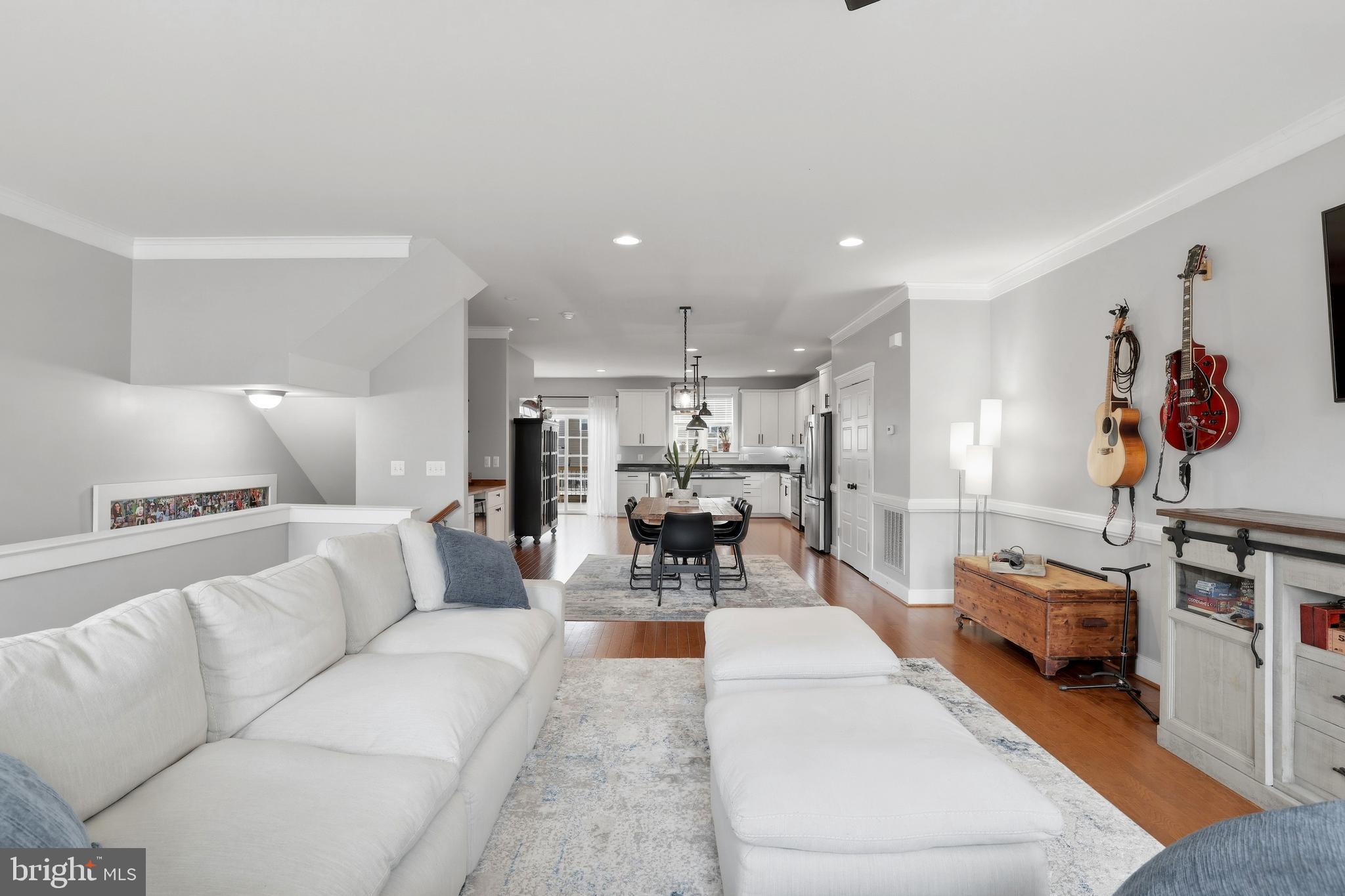 MAYFAIR - Residential