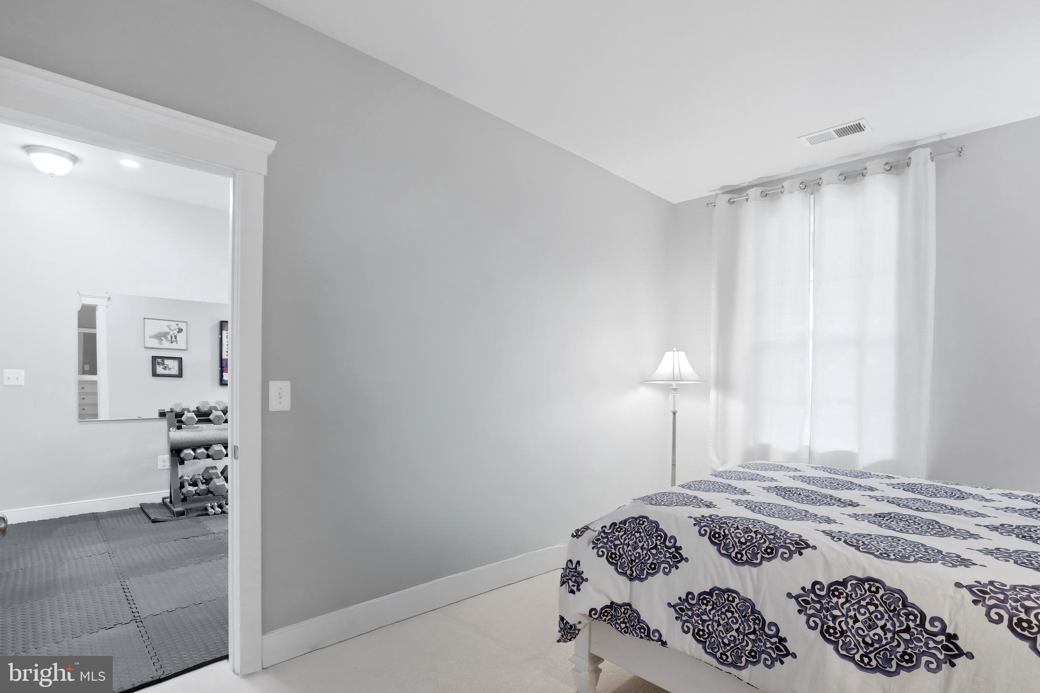 MAYFAIR - Residential