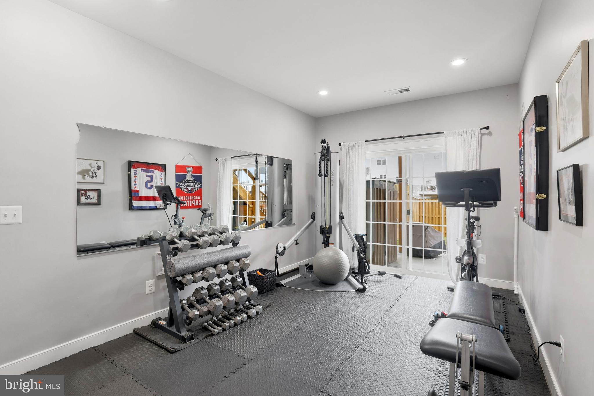 MAYFAIR - Residential