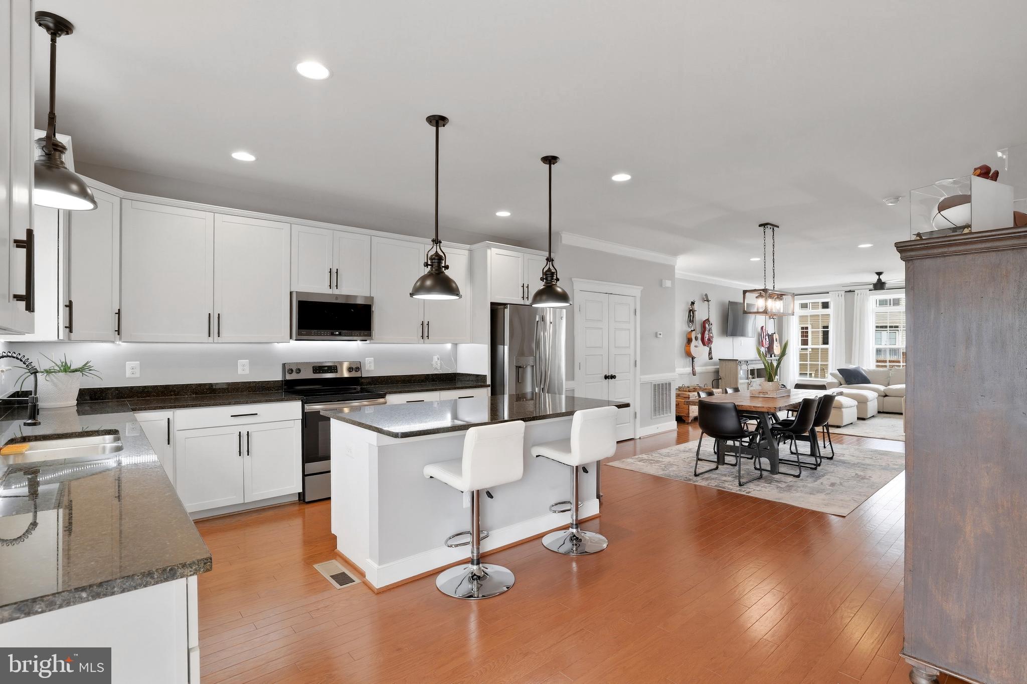 MAYFAIR - Residential