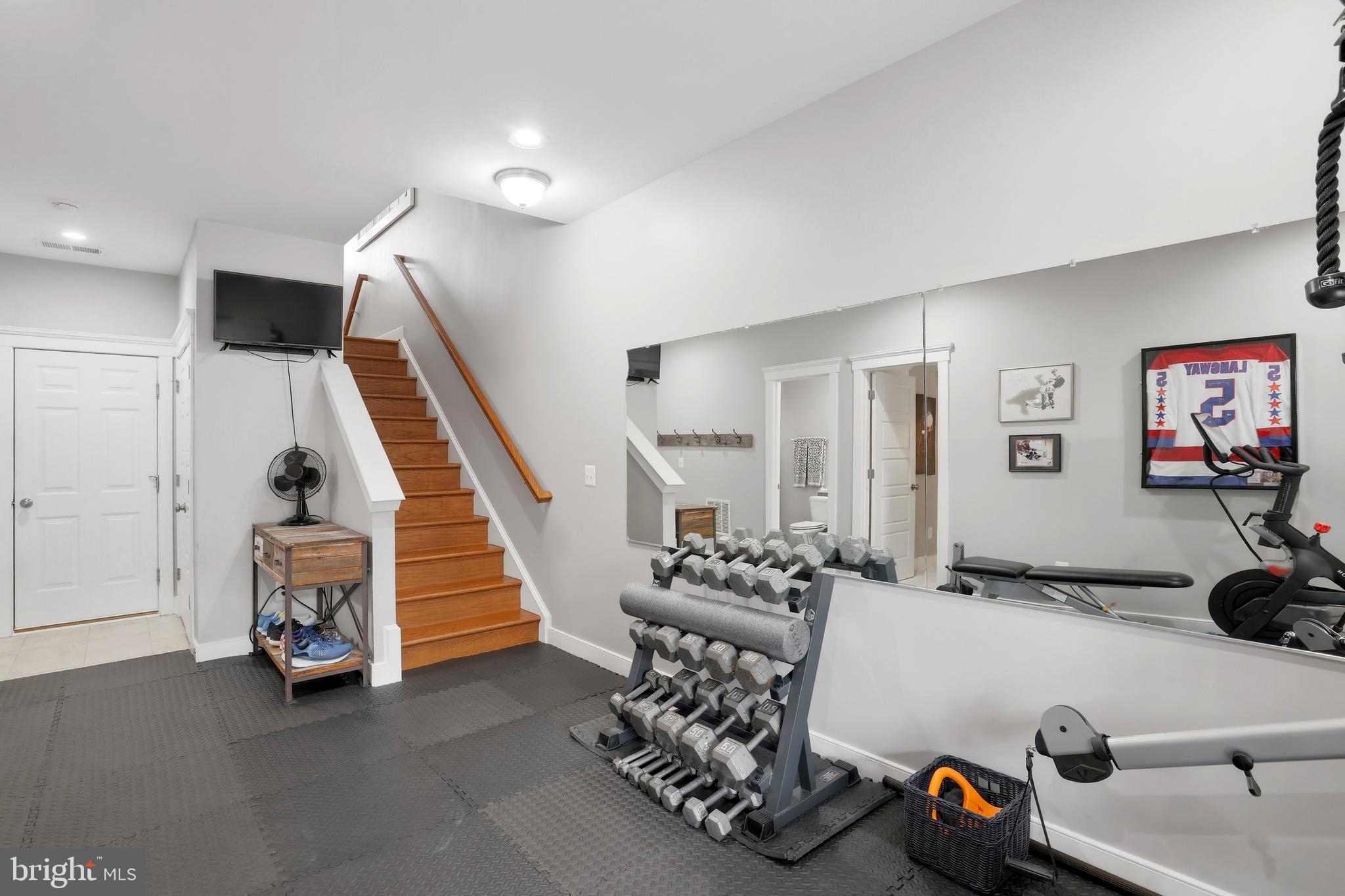 MAYFAIR - Residential