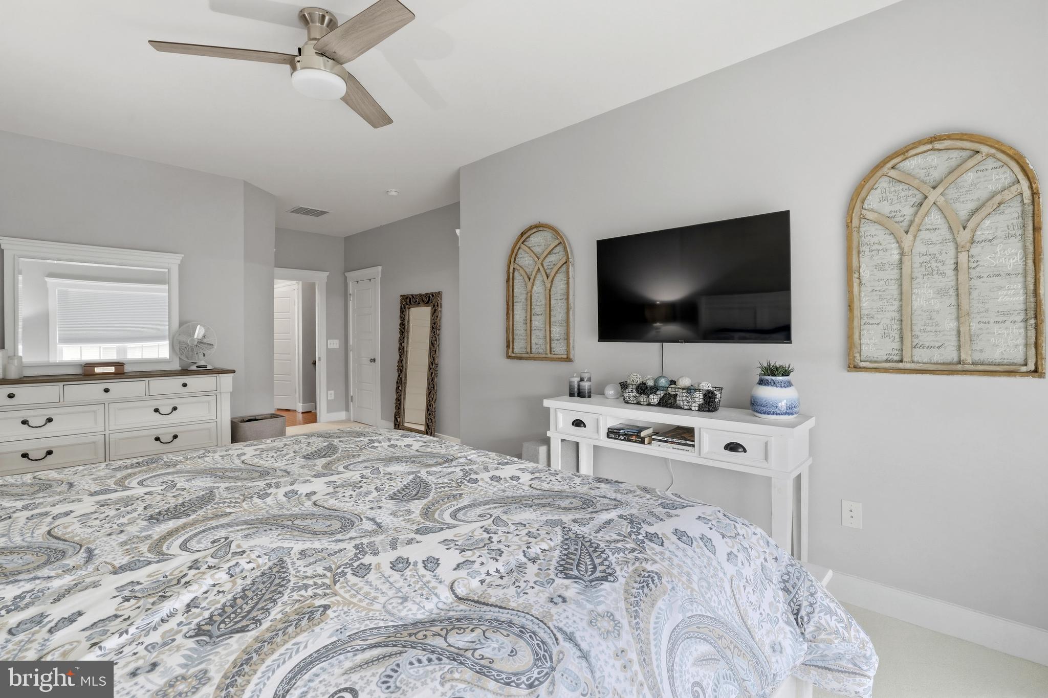 MAYFAIR - Residential