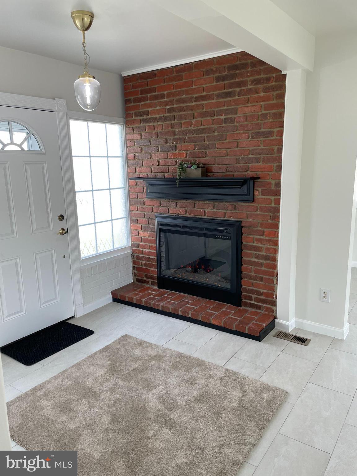 LOCH HAVEN - Residential Lease