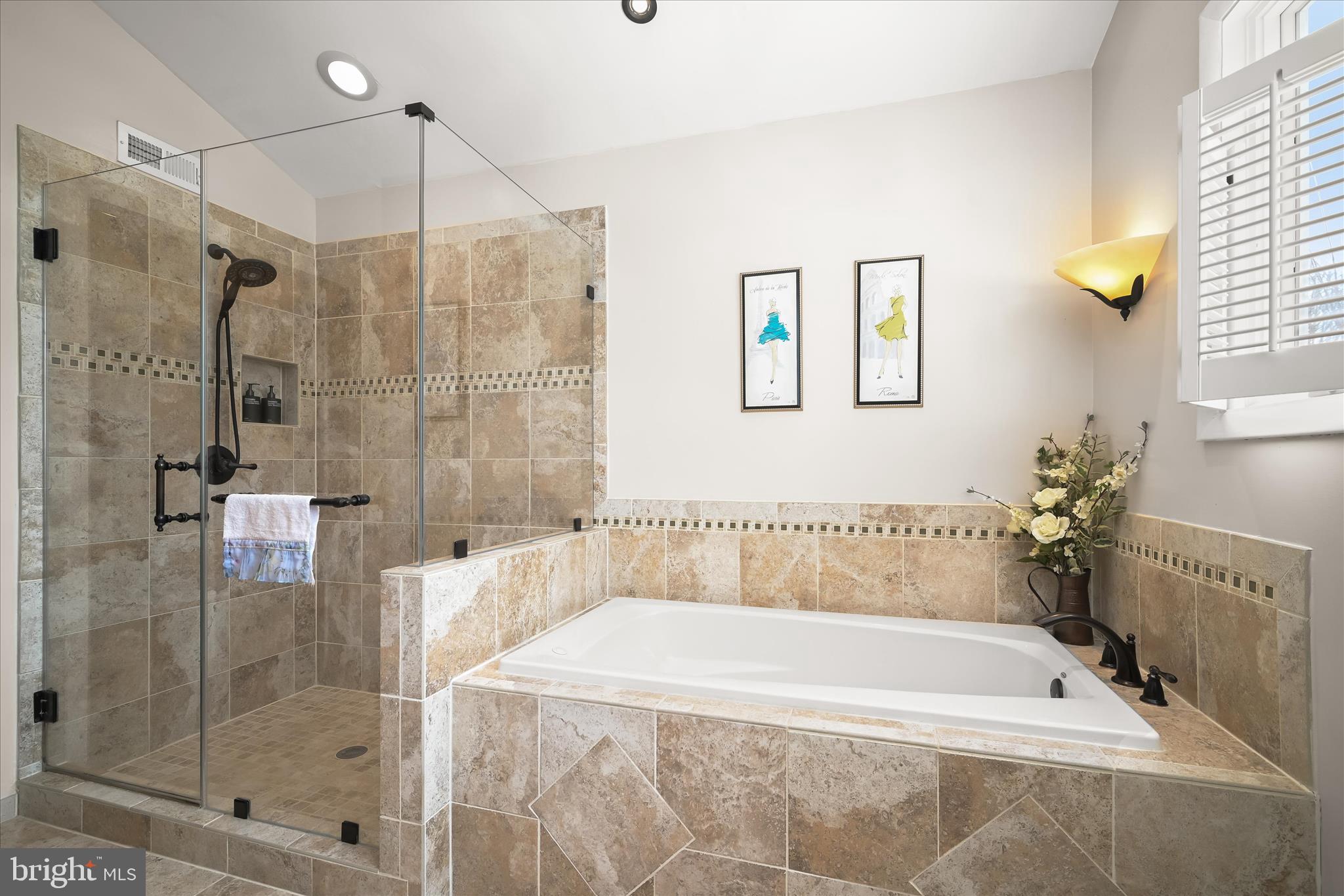 VILLAGE OF HICKORY RIDGE - Residential