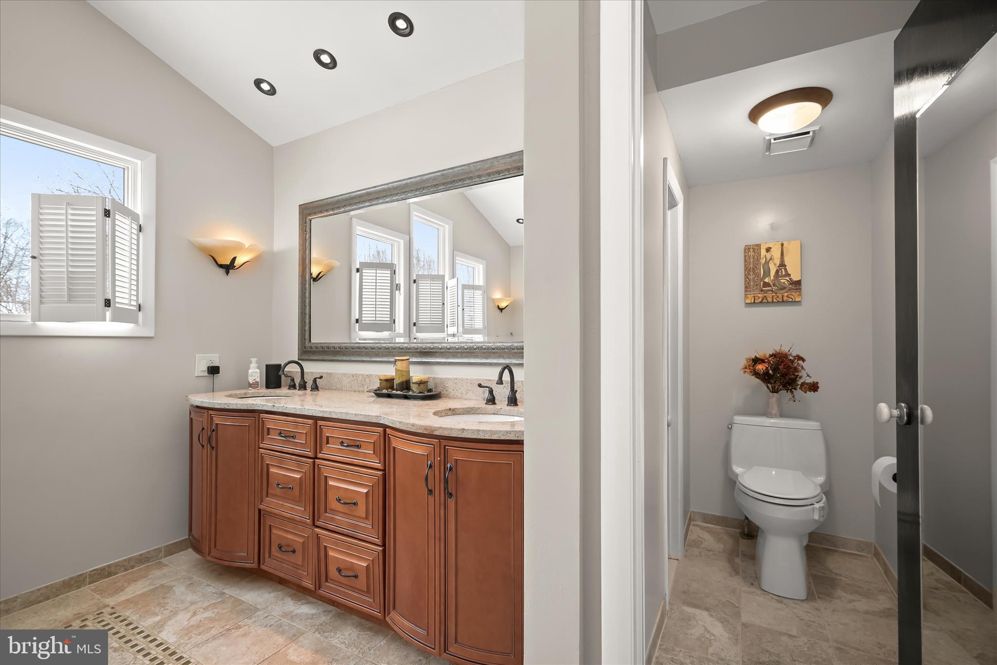 VILLAGE OF HICKORY RIDGE - Residential