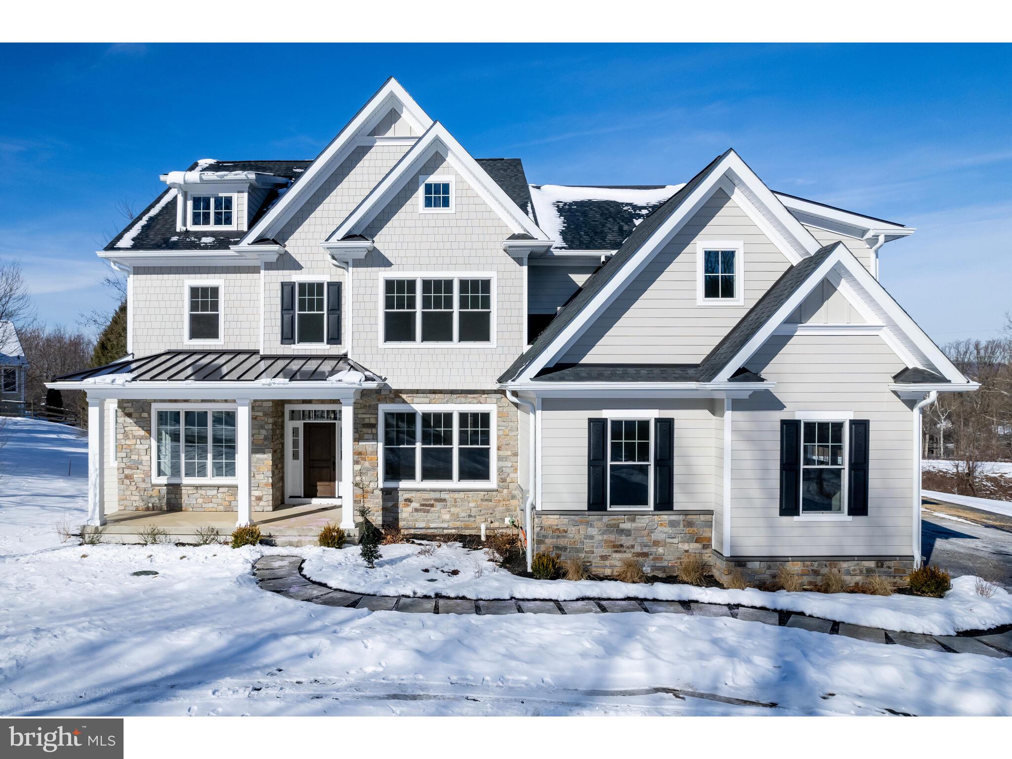 KNOBB HILL - Residential