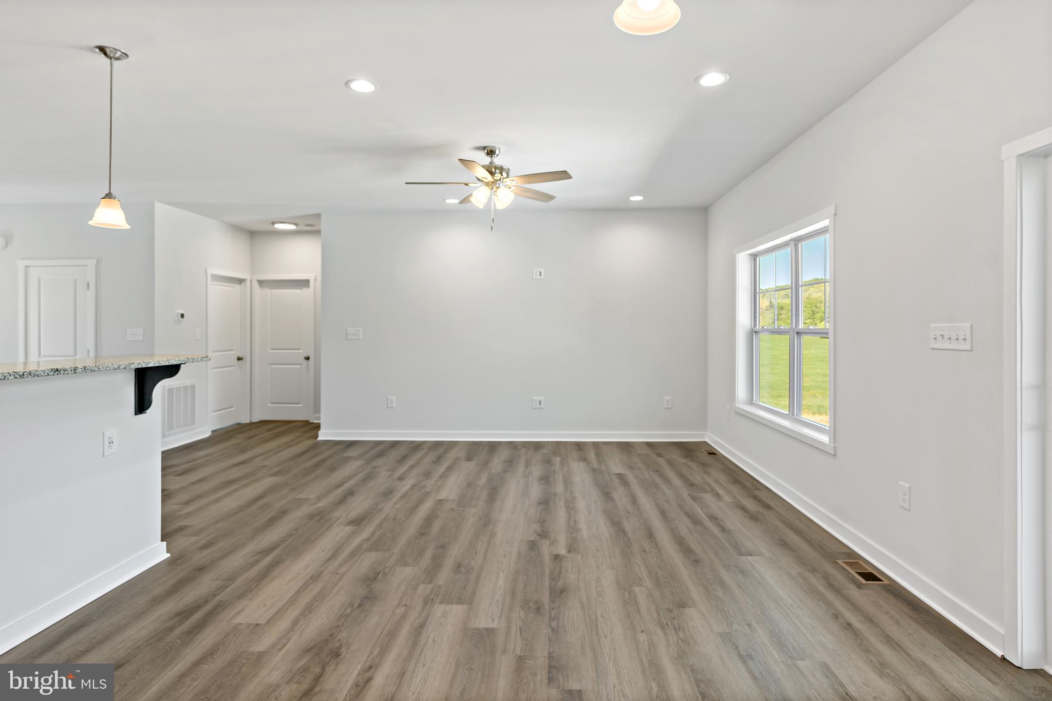 POINT VIEW ESTATES - Residential