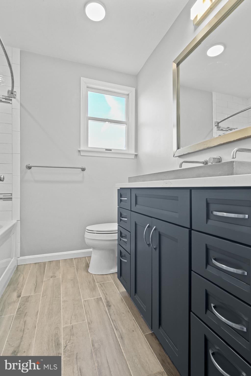 GRAY ROCK FARM - Residential