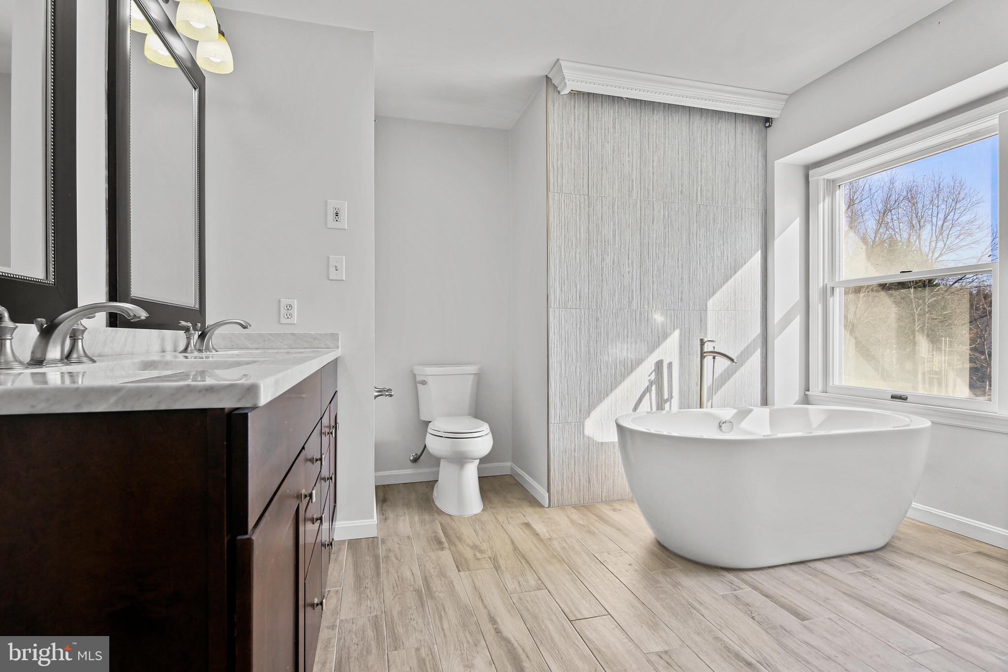 GRAY ROCK FARM - Residential