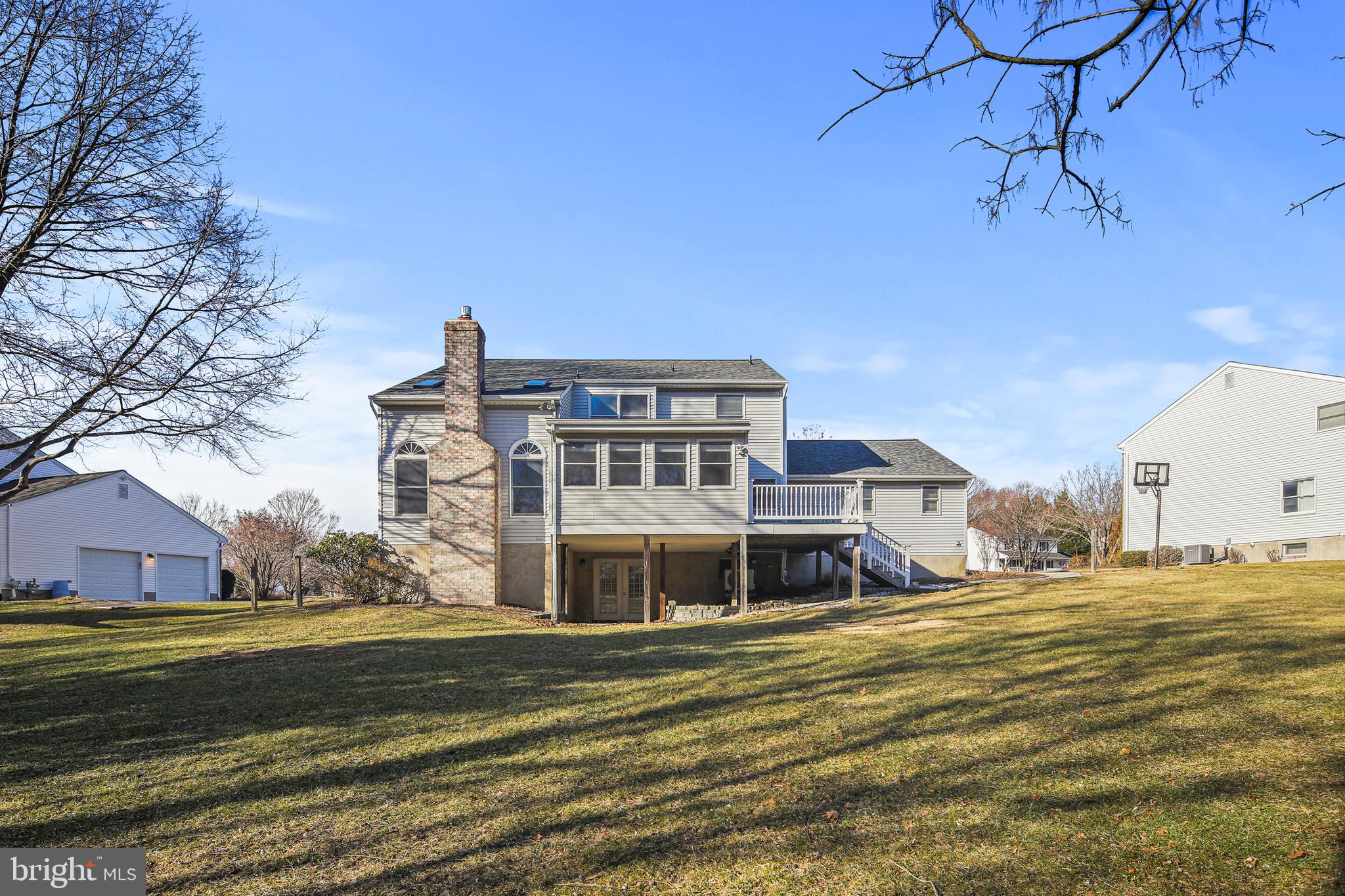 GRAY ROCK FARM - Residential