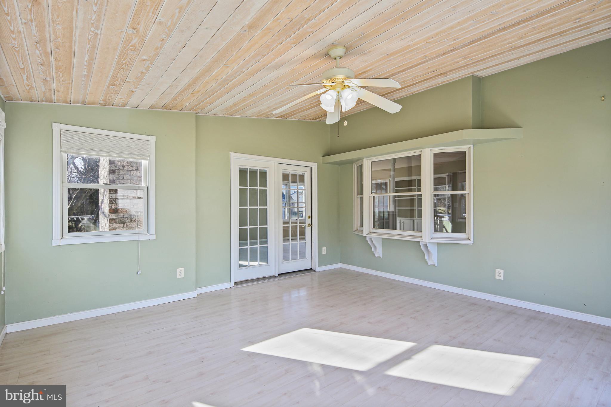 GRAY ROCK FARM - Residential