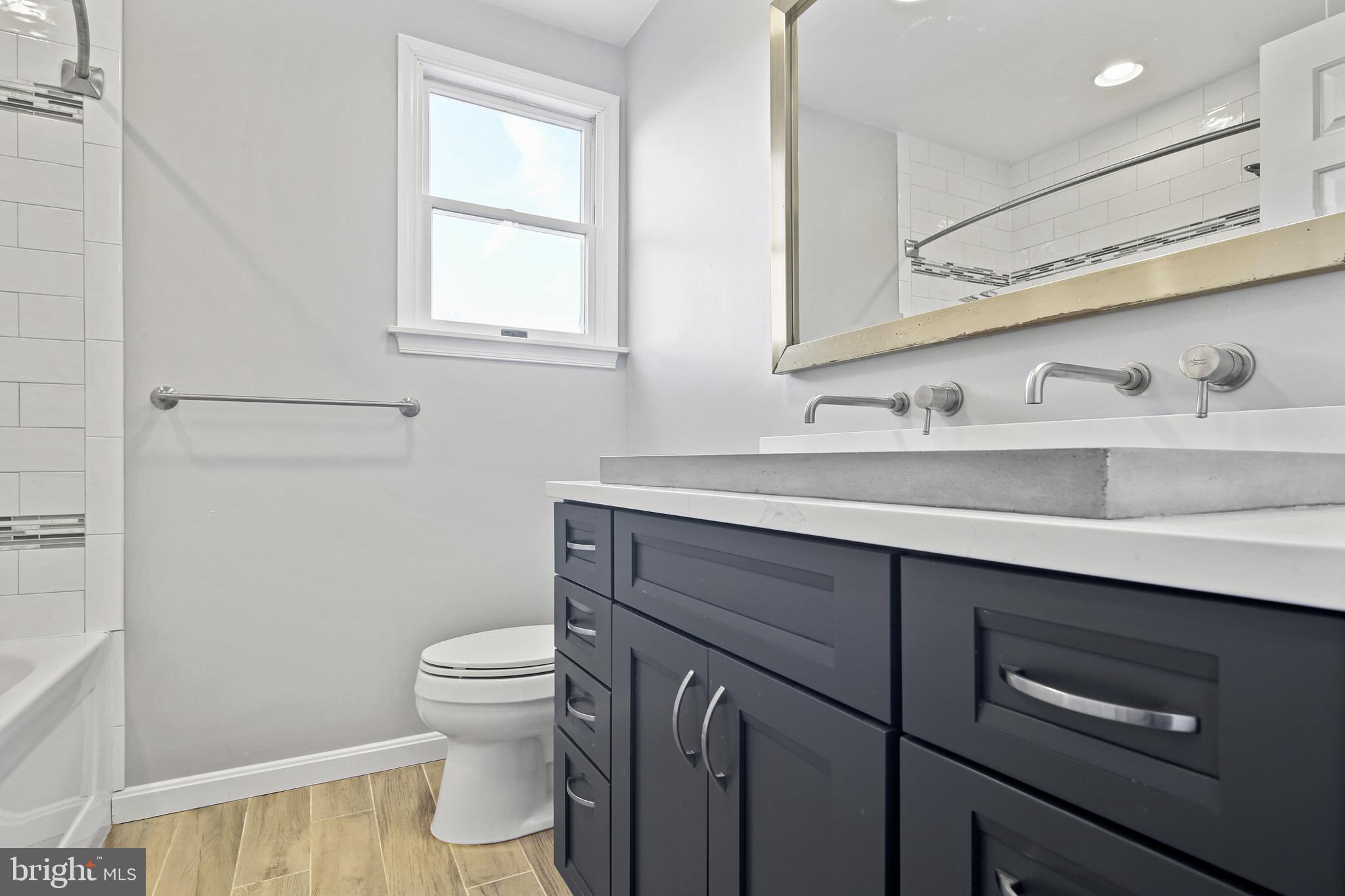 GRAY ROCK FARM - Residential