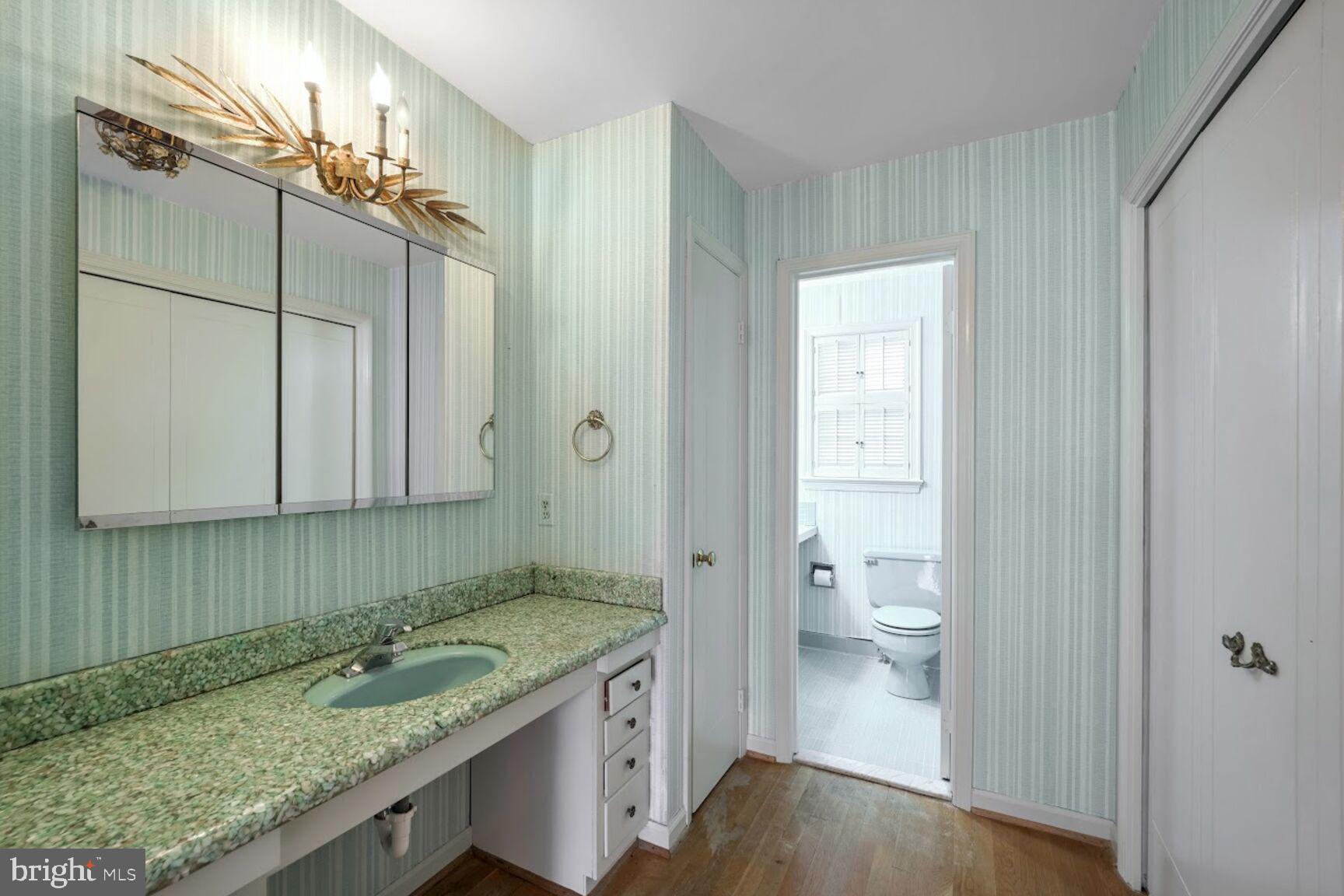 DOVER BALMORAL RIVERWOOD - Residential