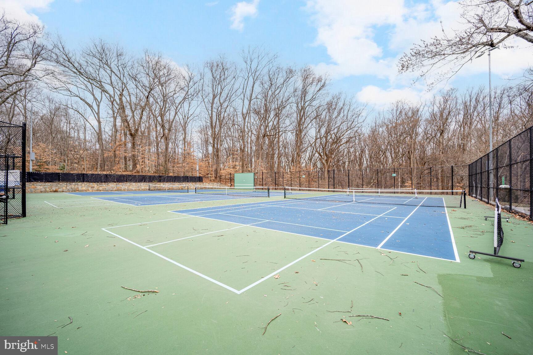 DOVER BALMORAL RIVERWOOD - Residential