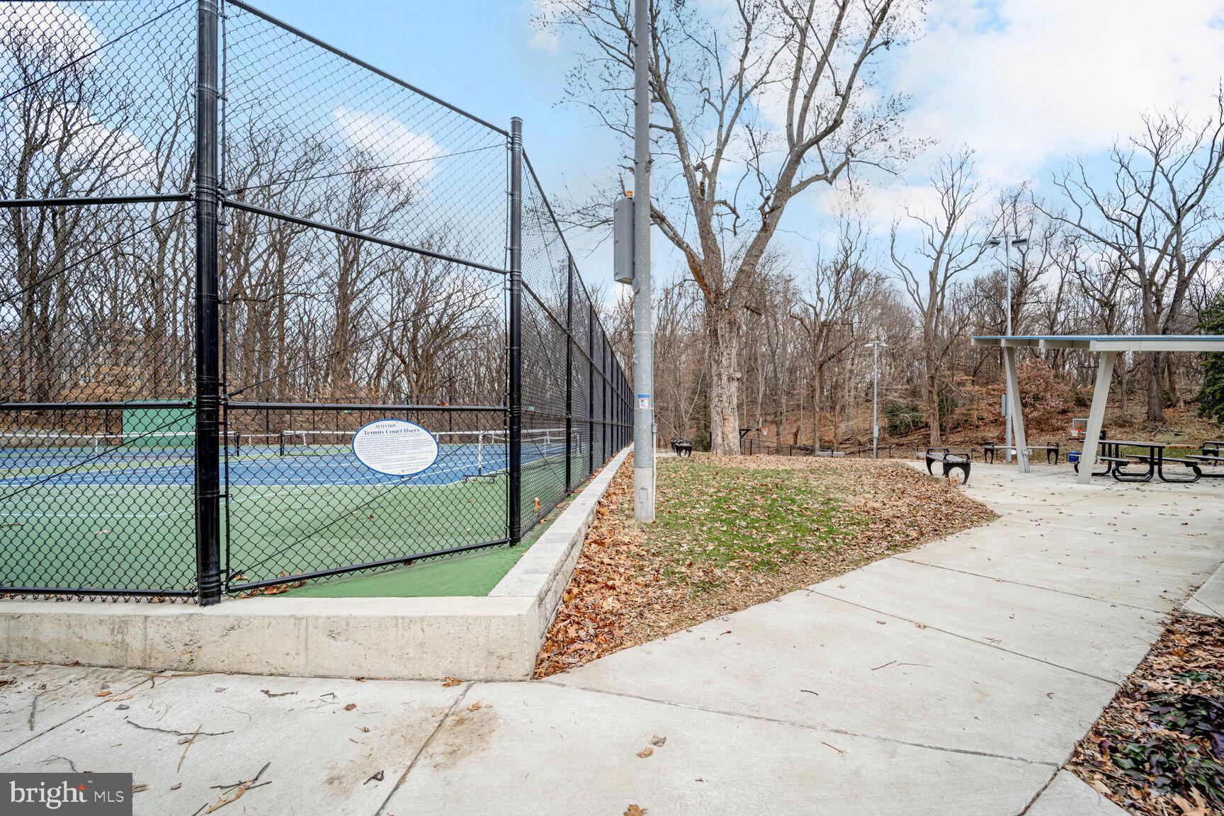 DOVER BALMORAL RIVERWOOD - Residential