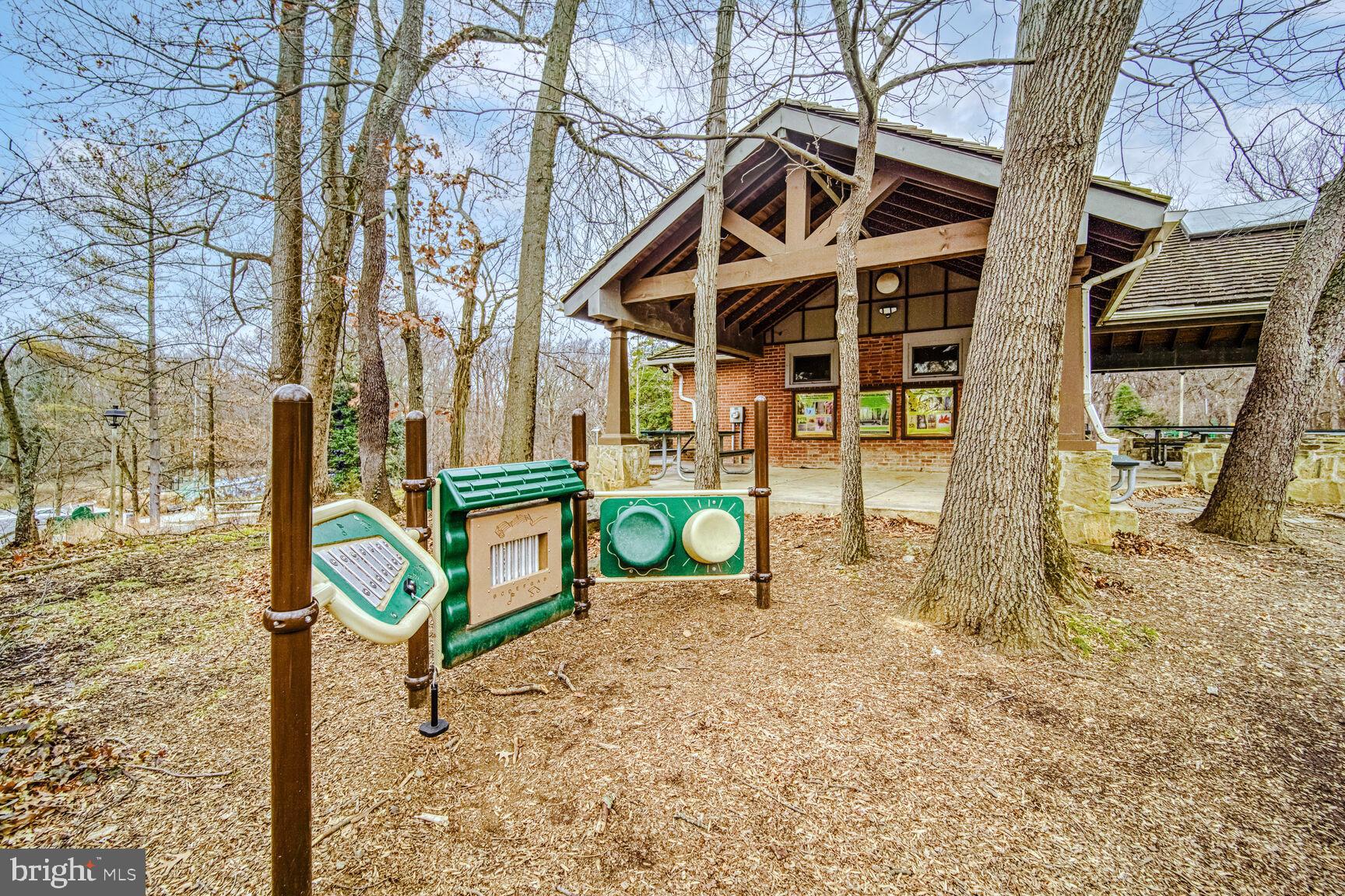 DOVER BALMORAL RIVERWOOD - Residential