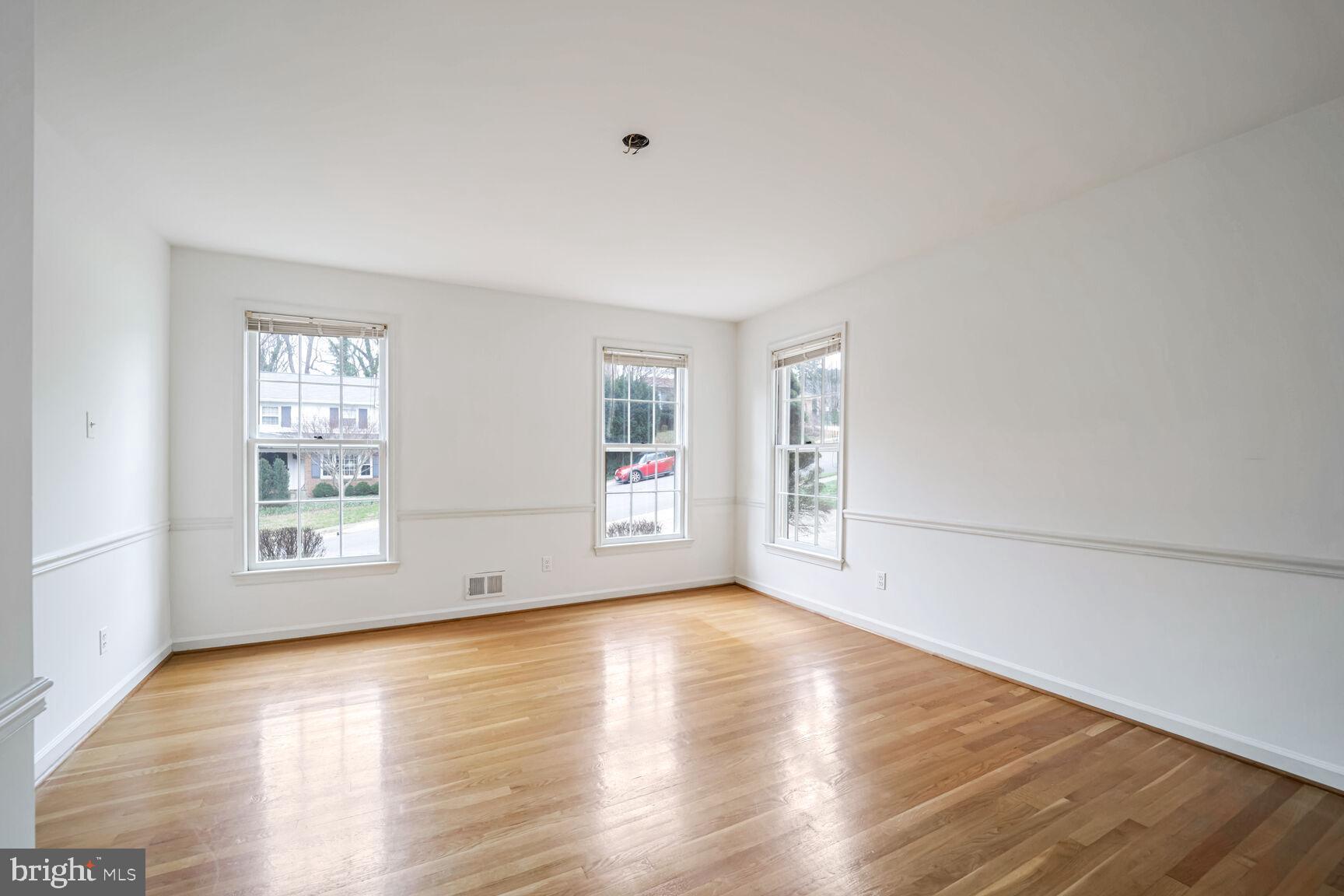 DOVER BALMORAL RIVERWOOD - Residential