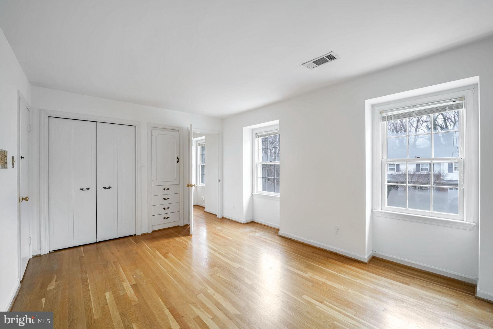 DOVER BALMORAL RIVERWOOD - Residential