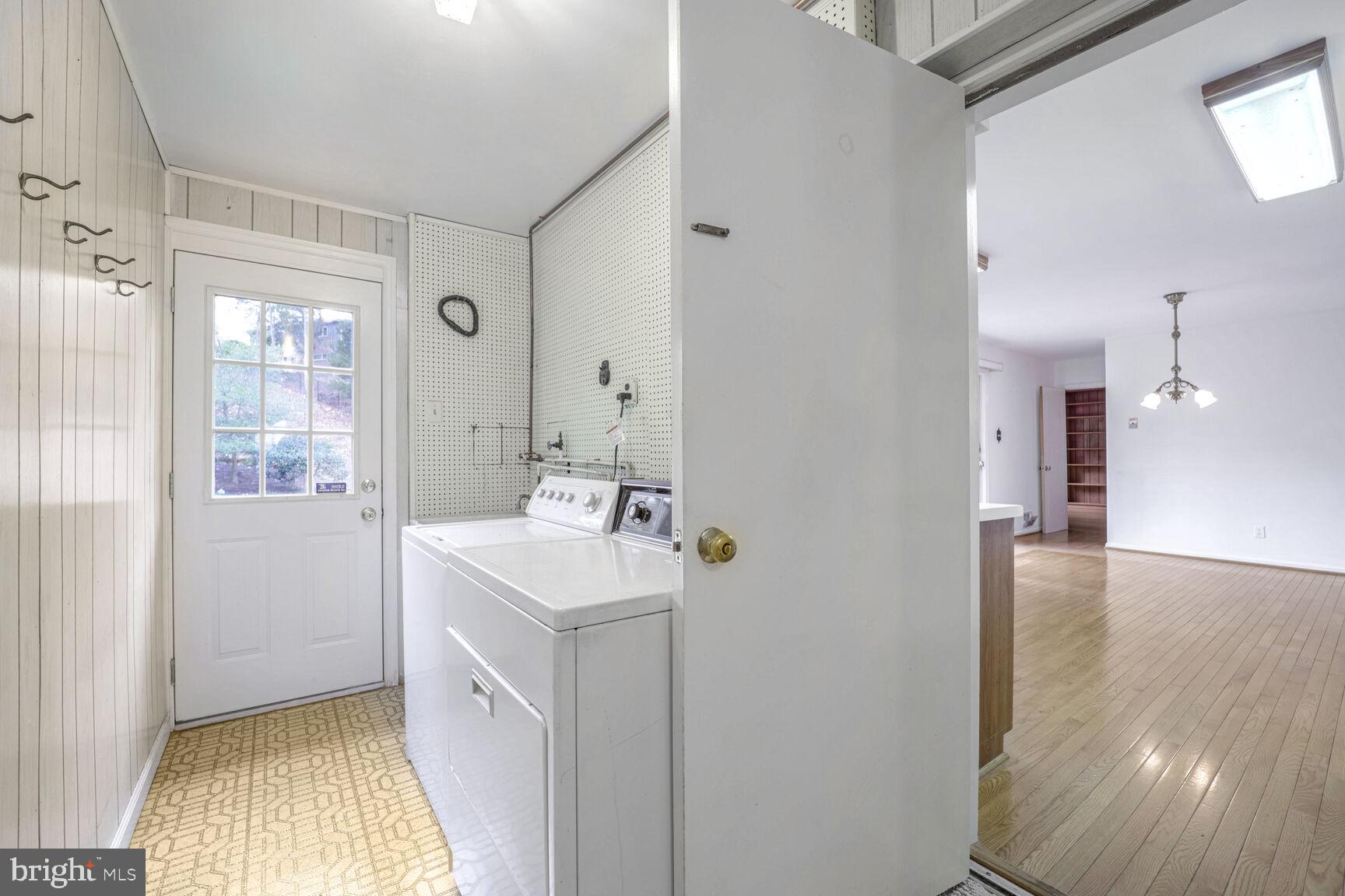 DOVER BALMORAL RIVERWOOD - Residential