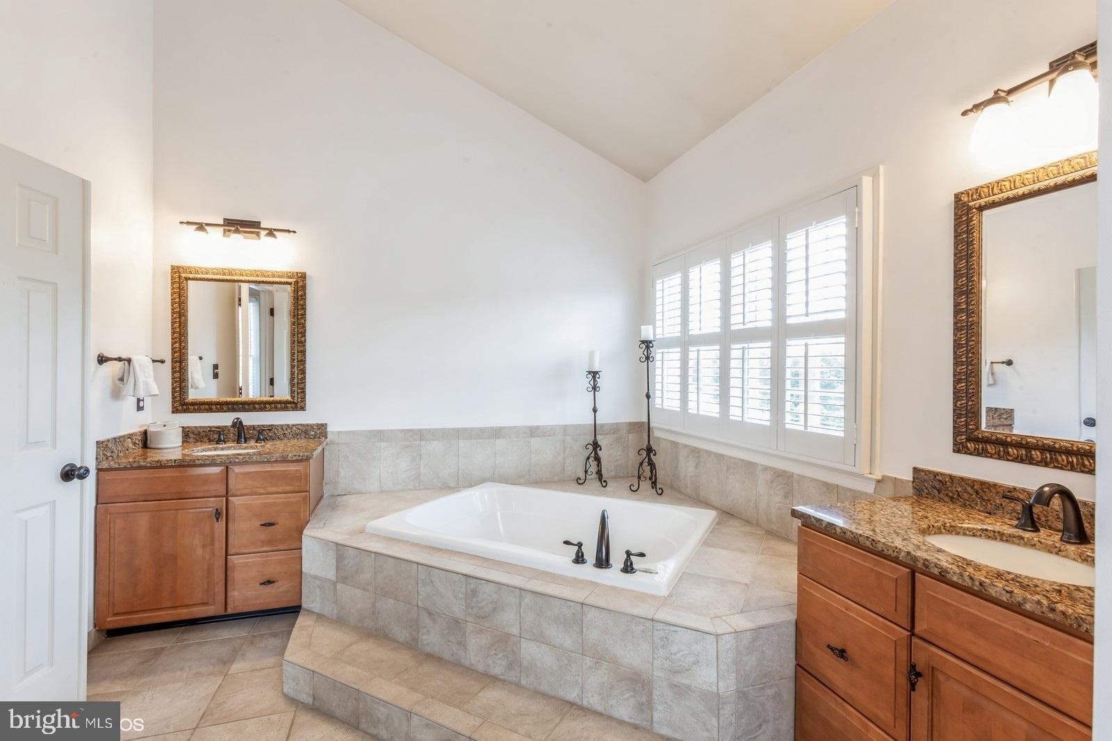 SHENSTONE - Residential