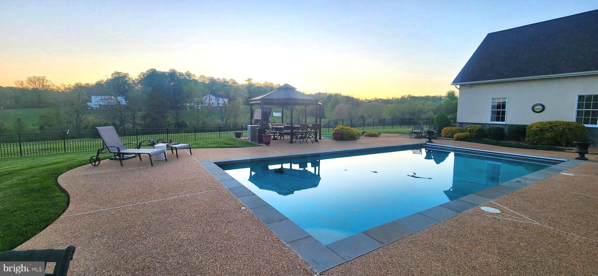 SHENSTONE - Residential