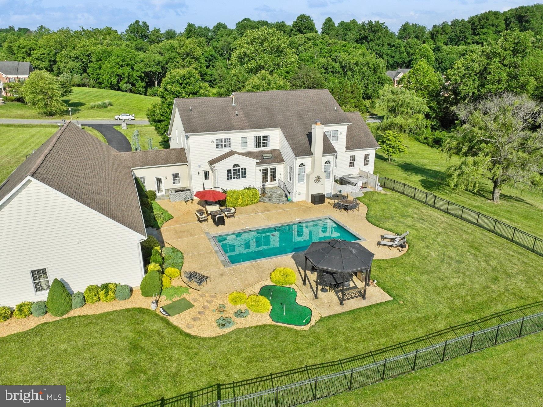 SHENSTONE - Residential