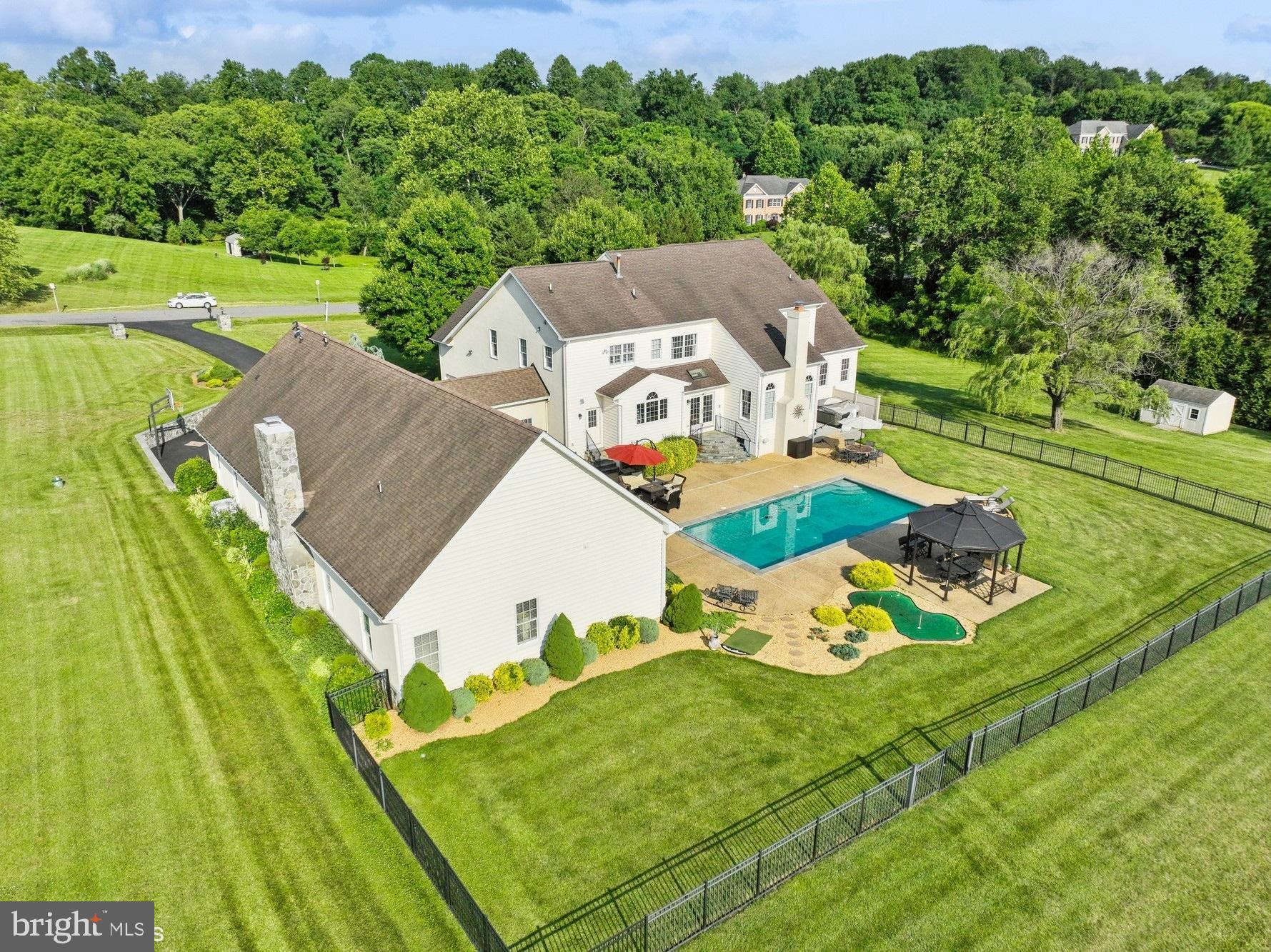 SHENSTONE - Residential