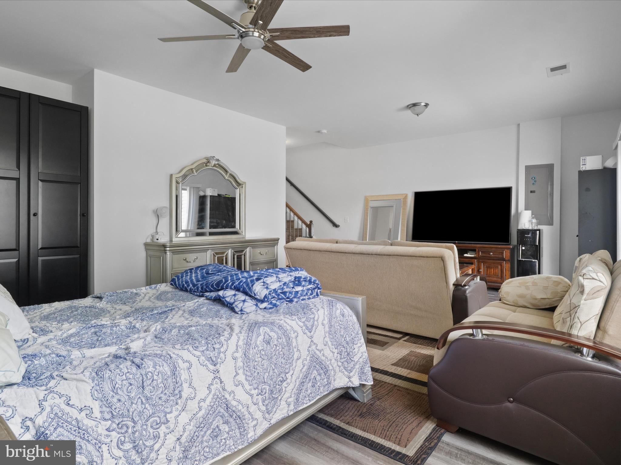 EMBREY MILL - Residential Lease