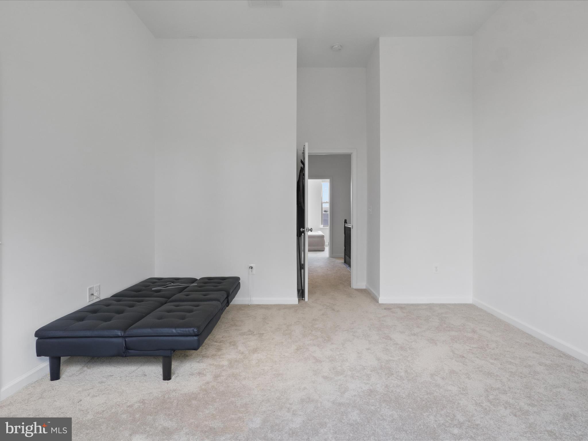 EMBREY MILL - Residential Lease