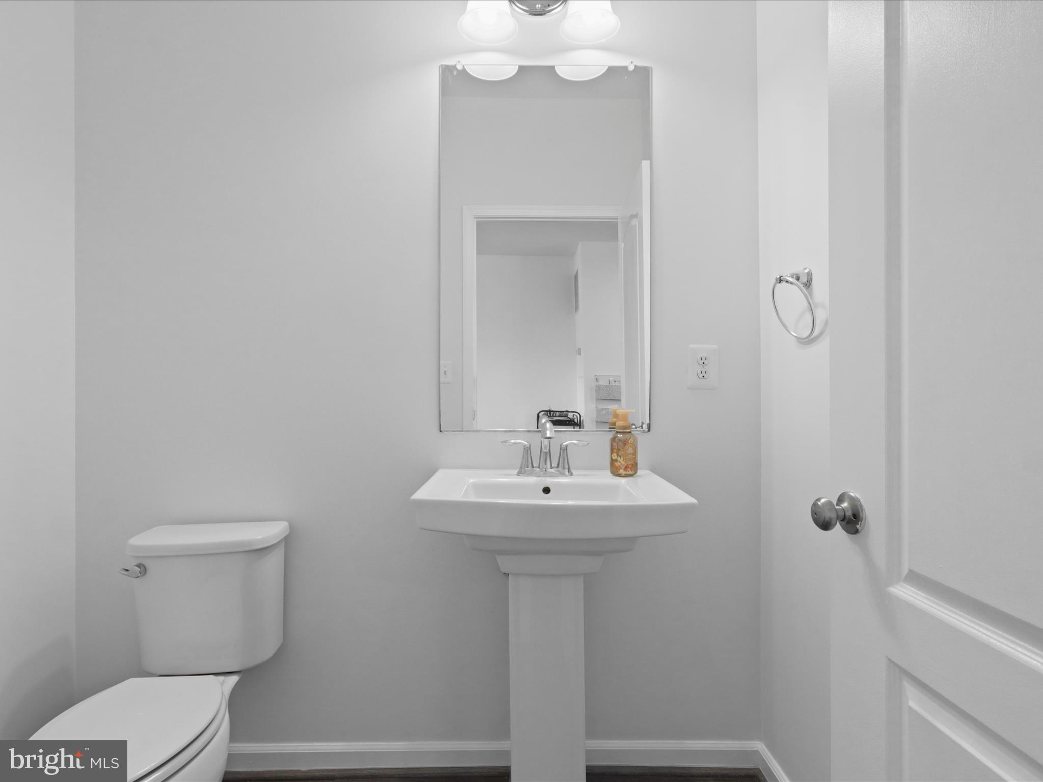 EMBREY MILL - Residential Lease