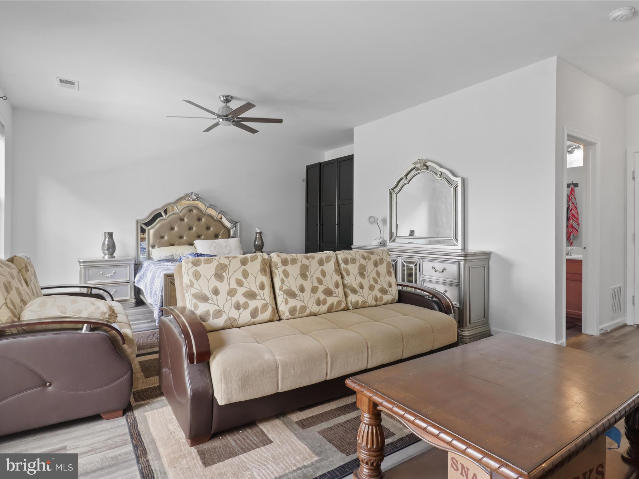 EMBREY MILL - Residential Lease