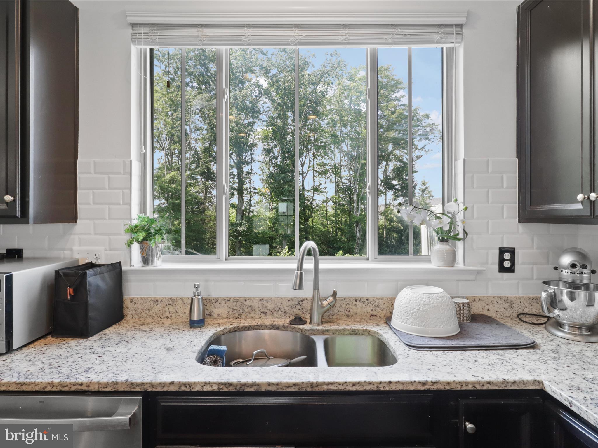 EMBREY MILL - Residential Lease