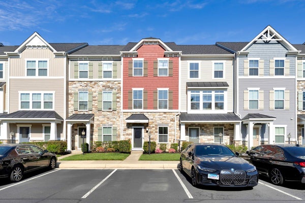 24977 COATS SQ, ALDIE, VA 20105 - Image eee5d9b9b1c3f1a929d563e746bf2ff1/2457796433